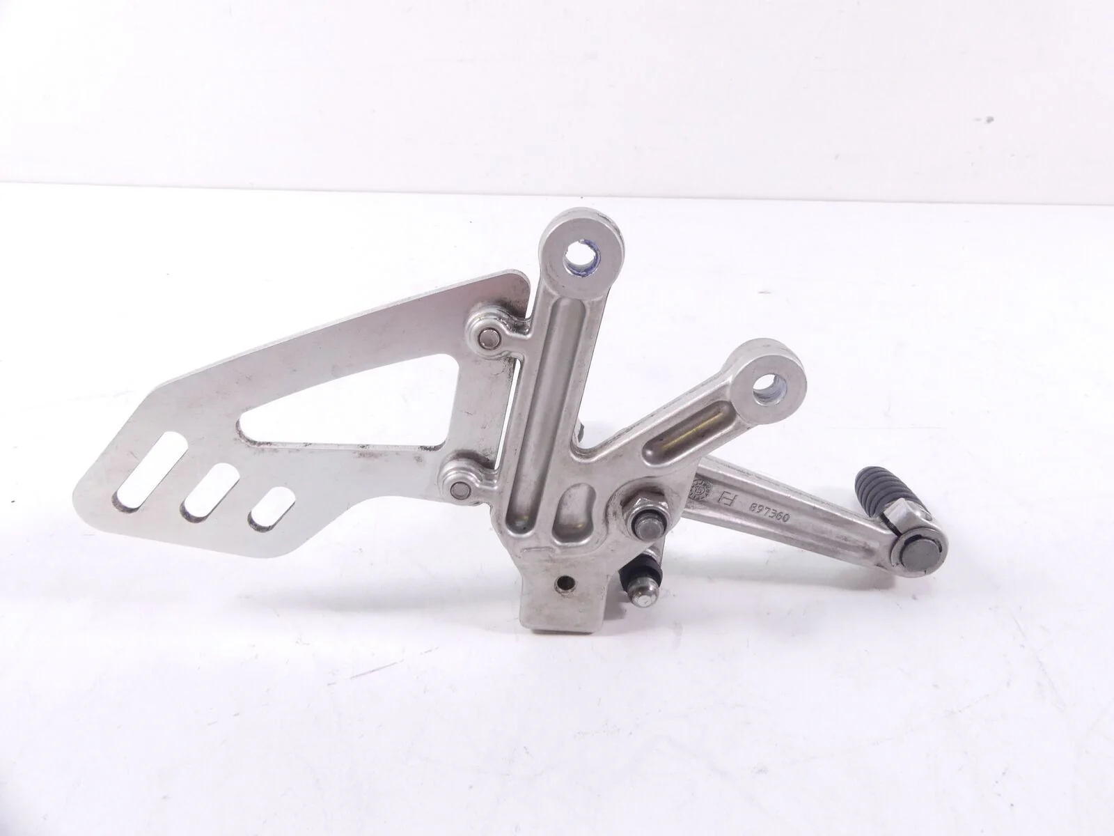 2016 Aprilia RSV 1100 Tuono V4 RR Front Left Foopteg & Shifter 897829 - Image 3