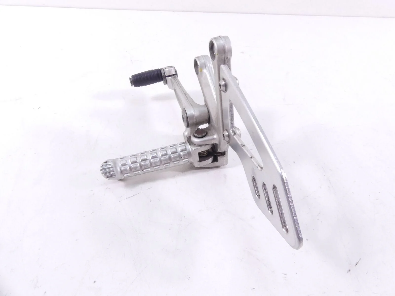 2016 Aprilia RSV 1100 Tuono V4 RR Front Left Foopteg & Shifter 897829 - Image 5