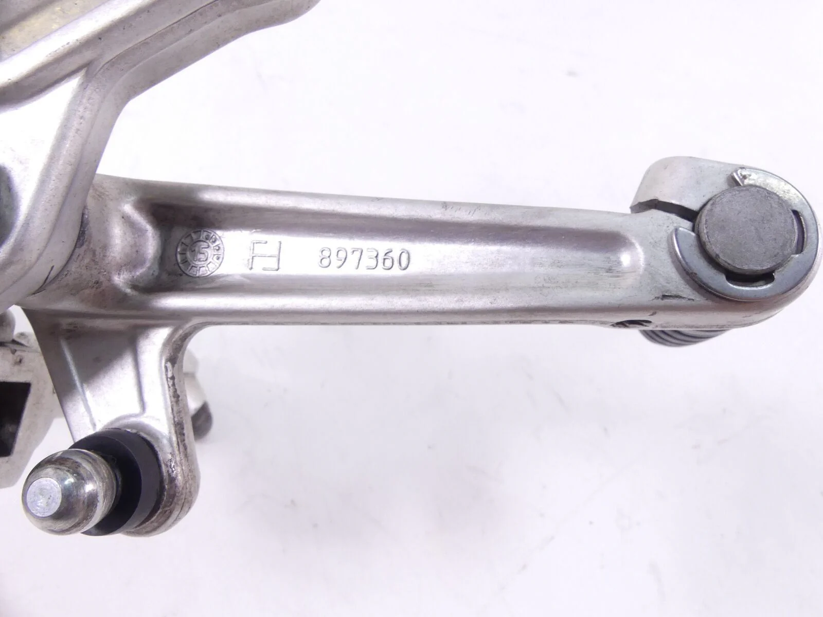 2016 Aprilia RSV 1100 Tuono V4 RR Front Left Foopteg & Shifter 897829 - Image 9