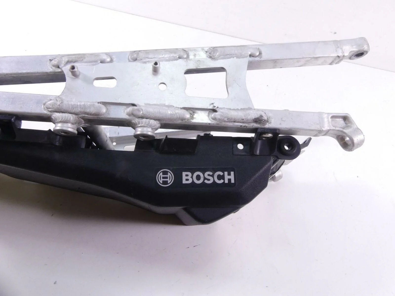 2016 Aprilia RSV 1100 Tuono V4 RR Straight Sub Frame Subframe 858849 - Image 9