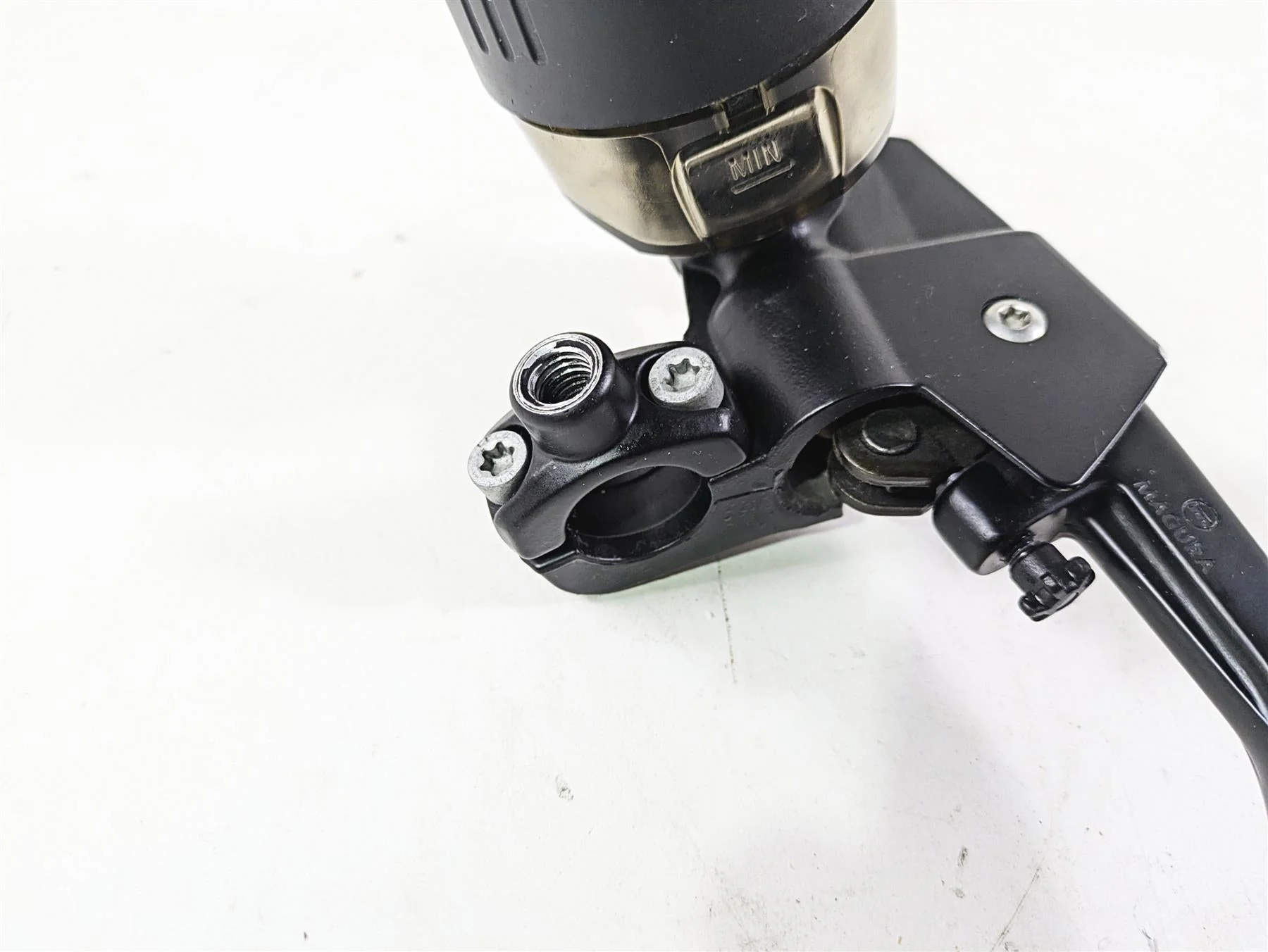 2016 BMW F800R K73 Front Brake Master Cylinder -Lever Rash 32728530045 - Image 7