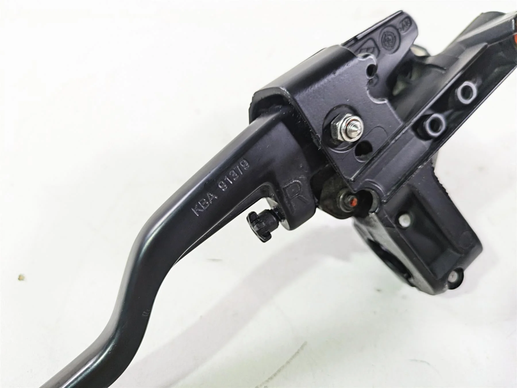 2016 BMW F800R K73 Front Brake Master Cylinder -Lever Rash 32728530045 - Image 9