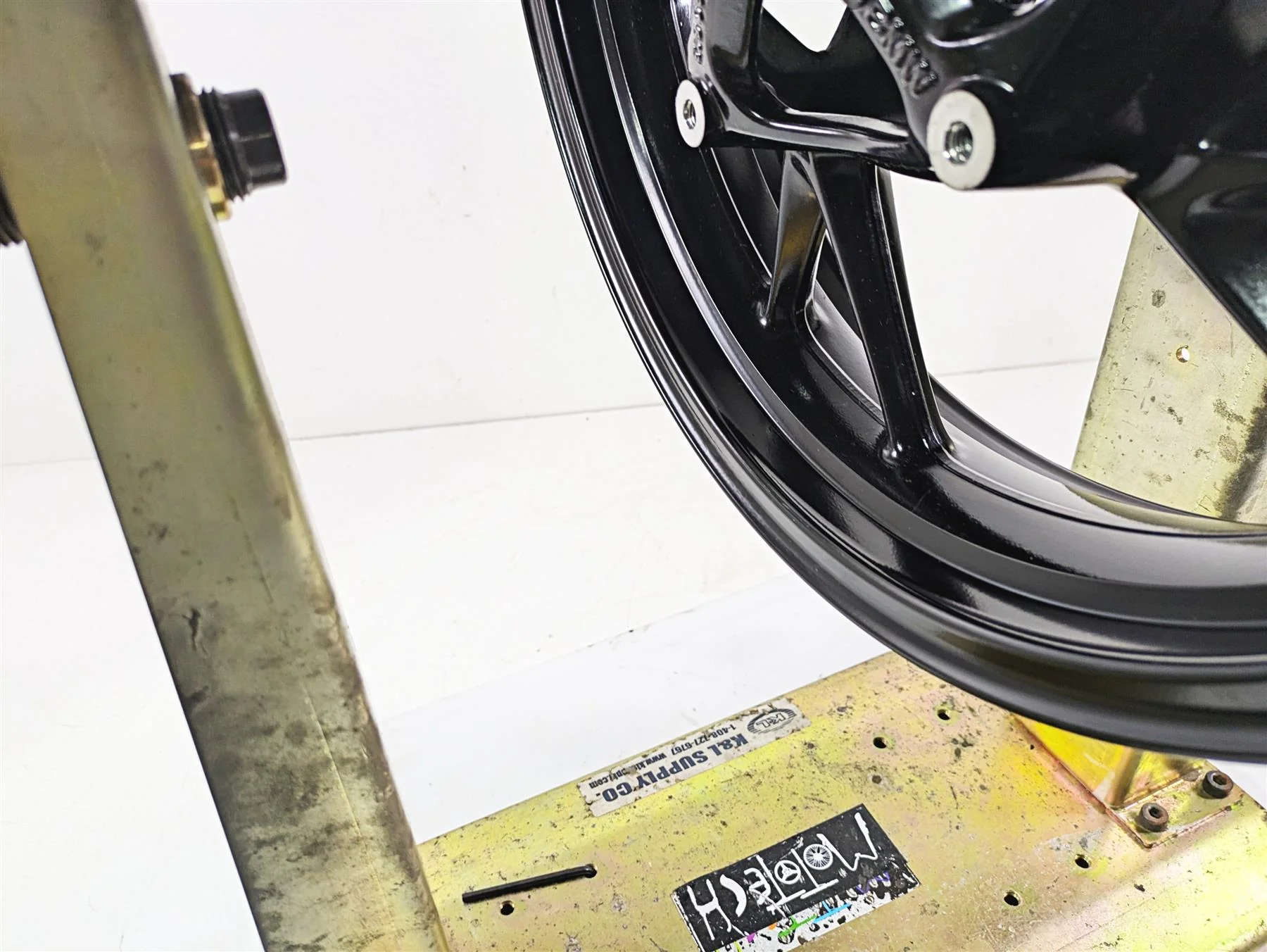 2016 BMW F800R K73 Front Wheel Rim Black Straight 17x3.5 36318551409 - Image 9
