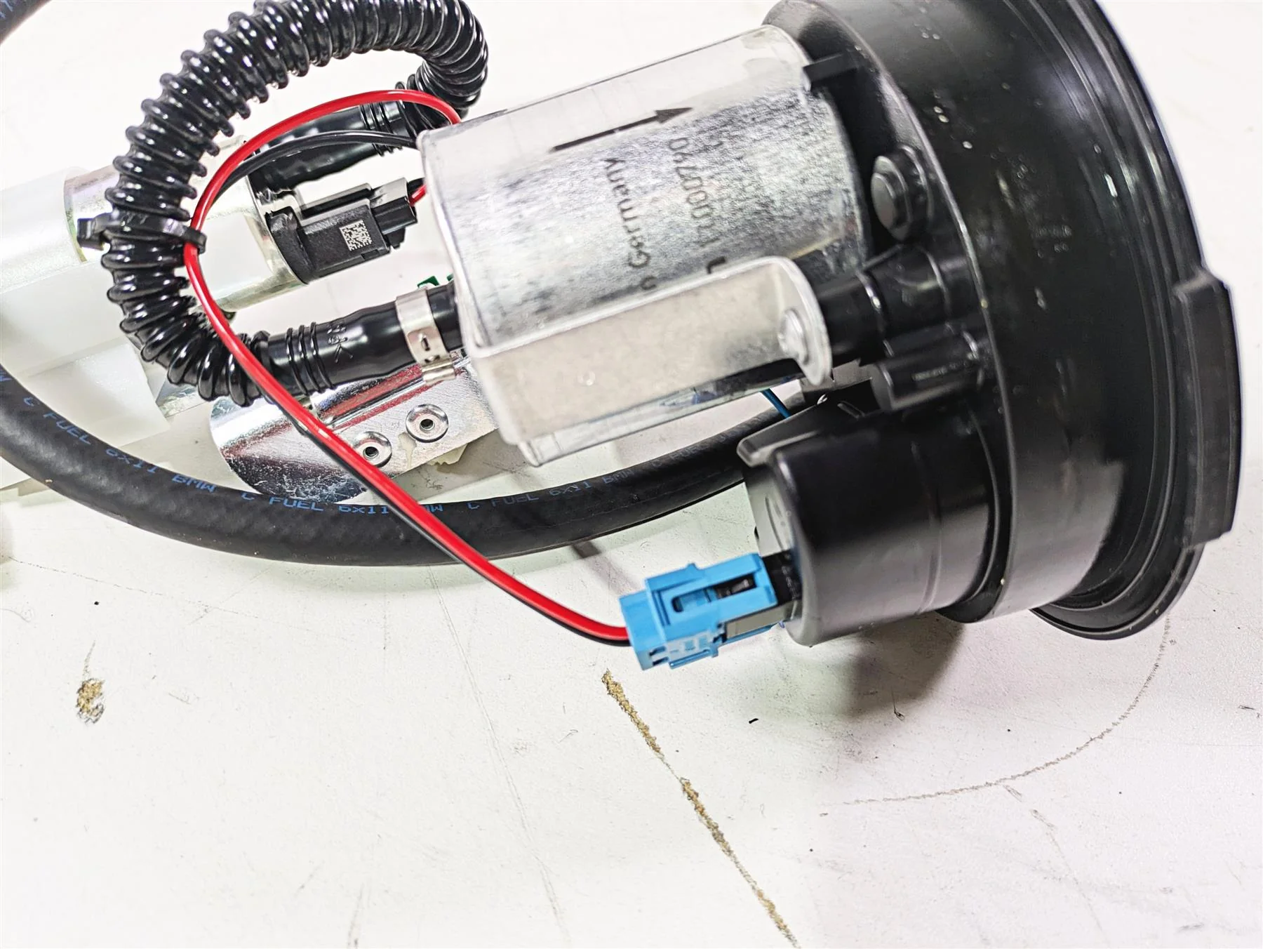 2016 BMW F800R K73 Fuel Gas Petrol Pump 9K 8550968 16148556078 - Image 6