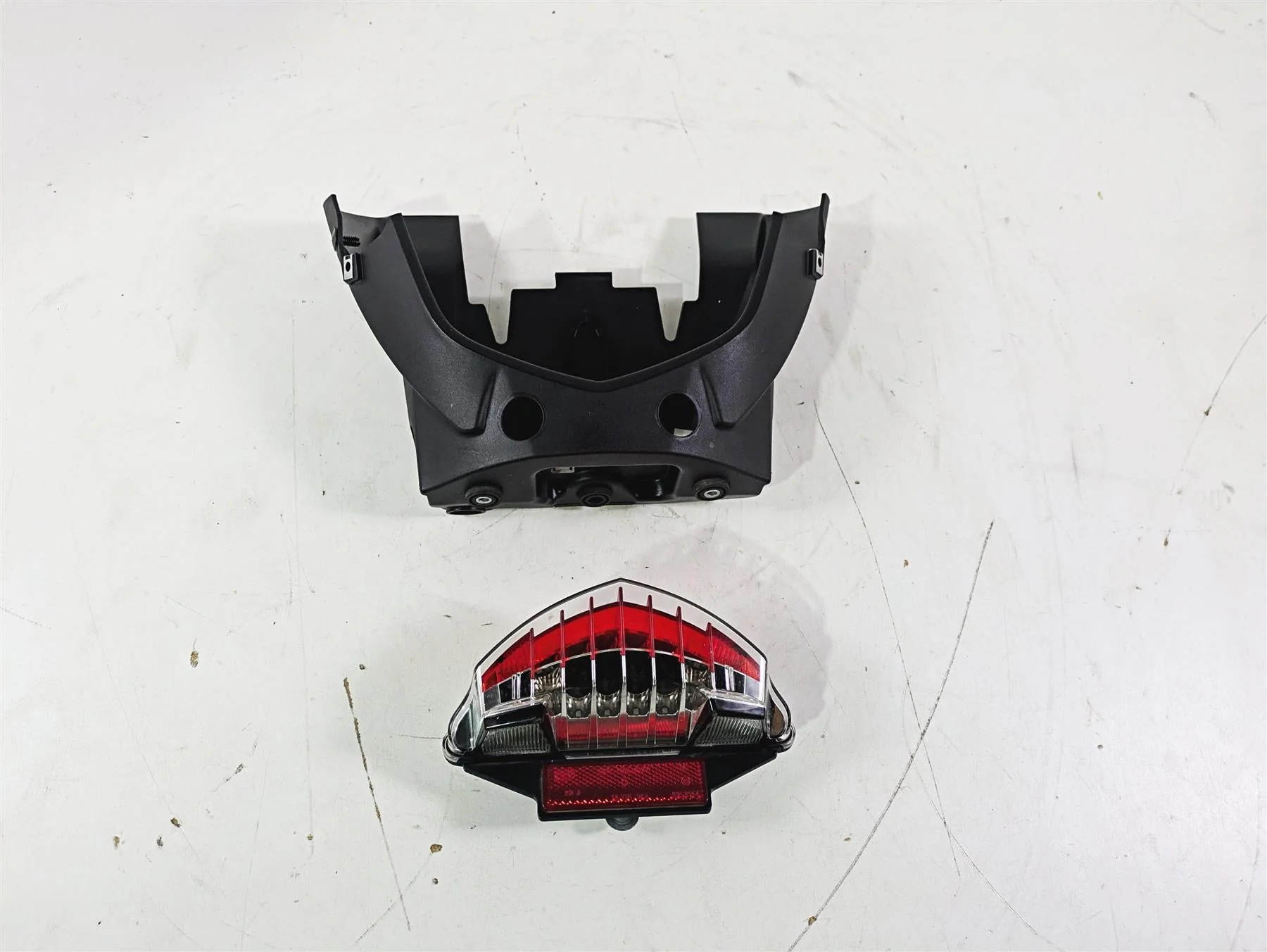 2016 BMW F800R K73 LED Taillight & Tail Light & Fairing 63217714556 - Image 7