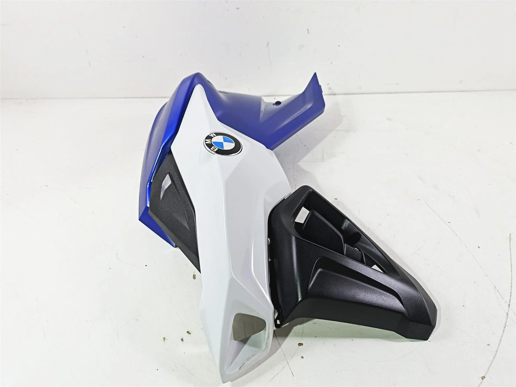 2016 BMW F800R K73 Left Tank Fairing Cover Blue White 46638530193 46637698111 - Image 2