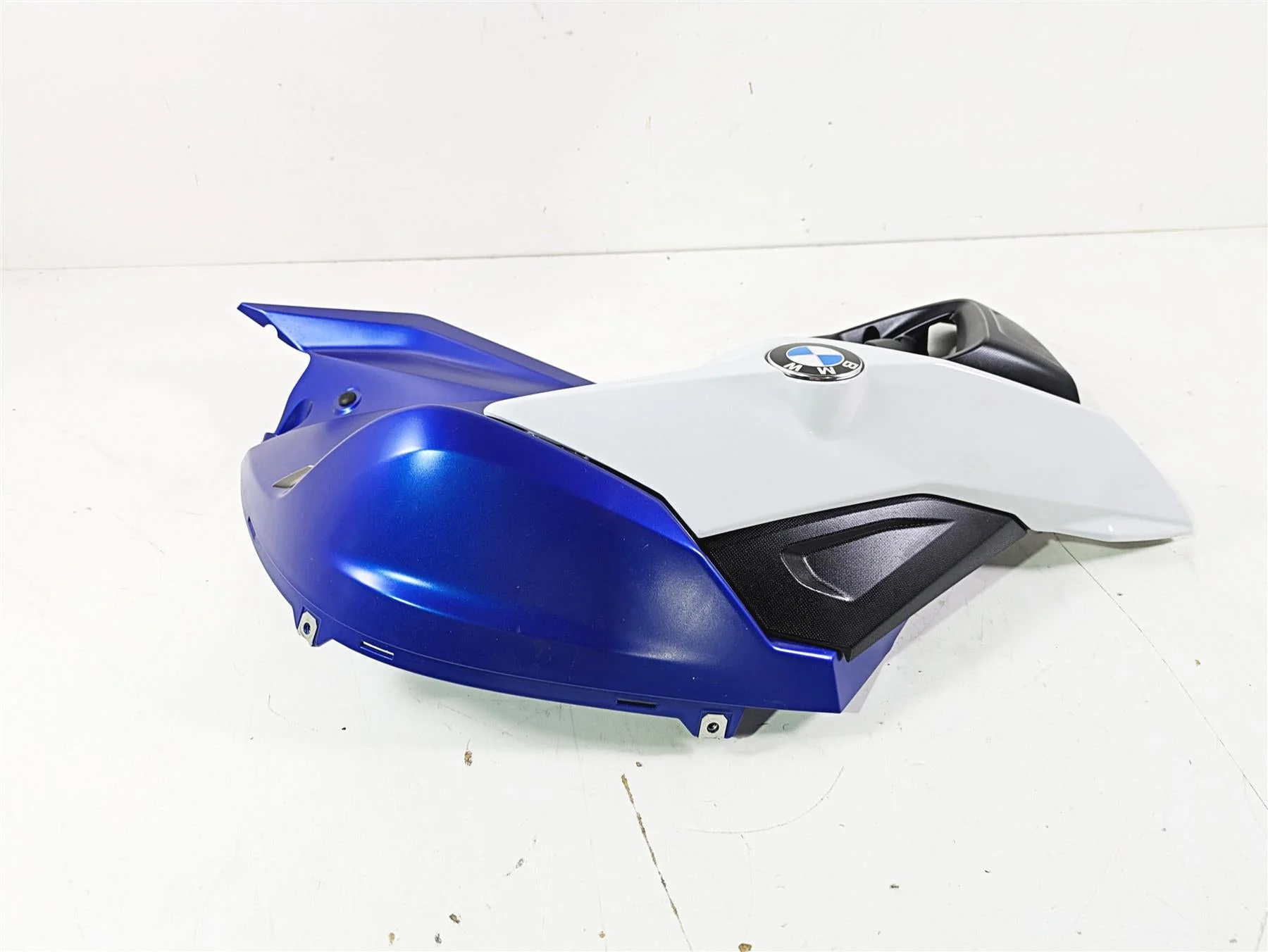 2016 BMW F800R K73 Left Tank Fairing Cover Blue White 46638530193 46637698111 - Image 3