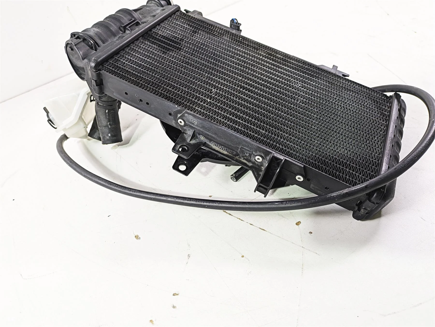 2016 BMW F800R K73 Radiator & Cover Fan Reservoir Set 7678284 16148556078 - Image 12