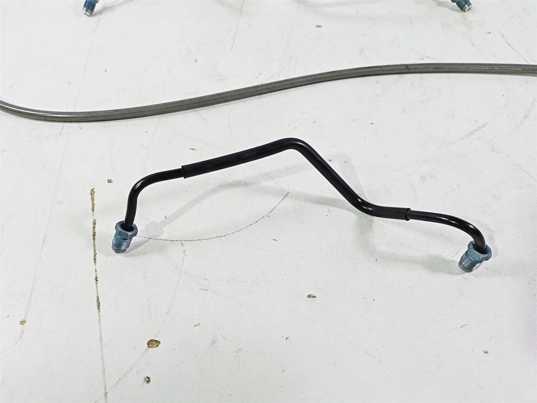 2016 BMW F800R K73 Rear Abs Brake Line Hose Set 34328528768 34327698823 - Image 4