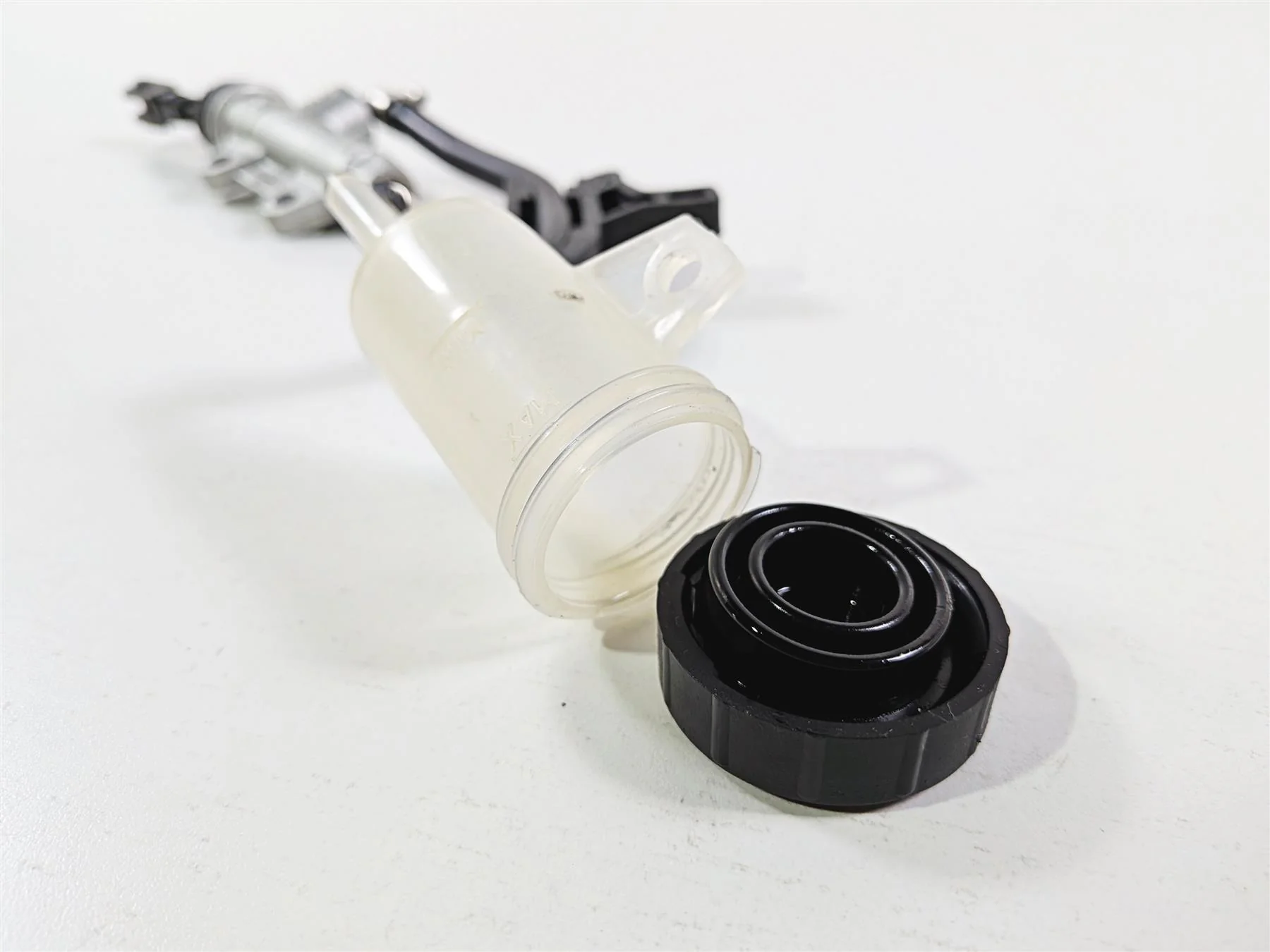 2016 BMW F800R K73 Rear Brake Master Cylinder Brembo 34217692190 - Image 10