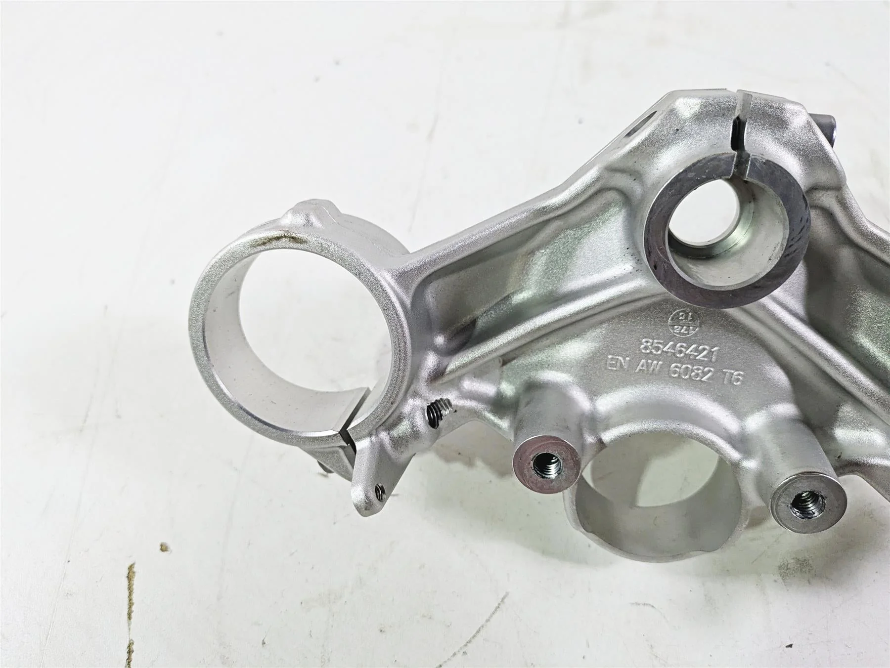 2016 BMW F800R K73 Upper Triple Tree Steering Clamp 8546421 32418546421 - Image 12