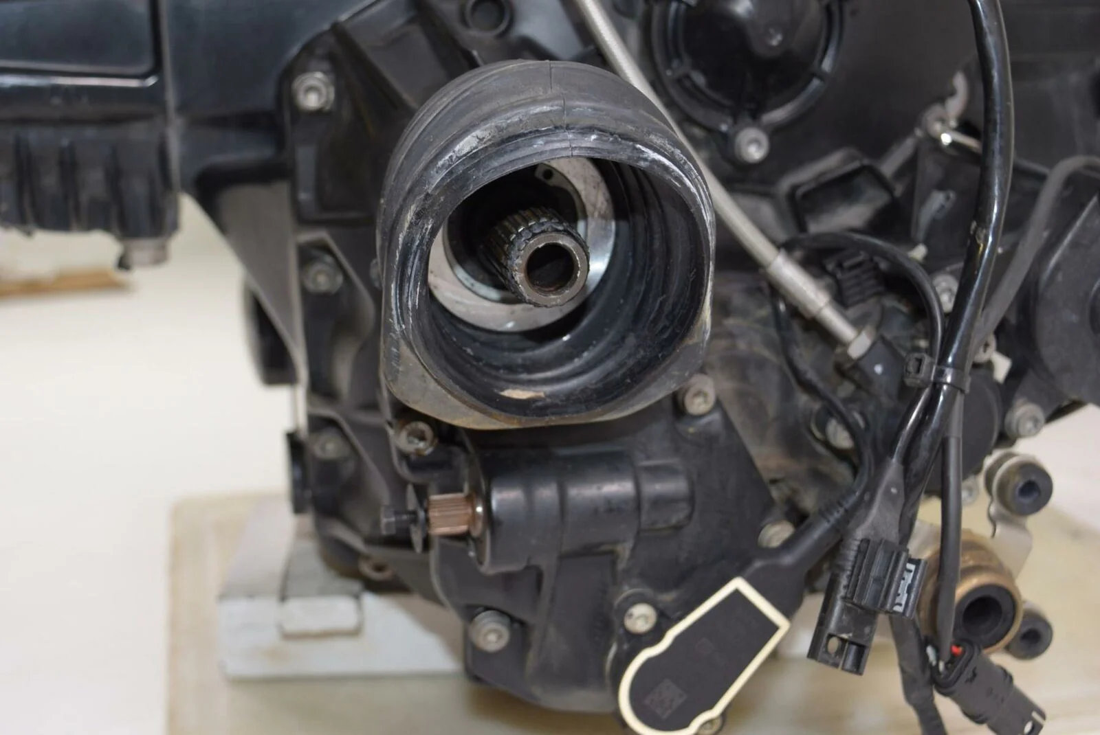 2016 BMW K50 R1200GS Running Engine Motor 66K -Video 11008389103 - Image 8