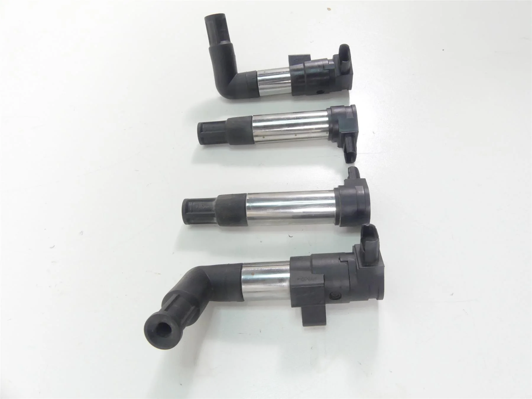 2016 BMW R nineT R9T K21 Ignition Coil Stick Coils Set 12137715847 12137715857 - Image 2