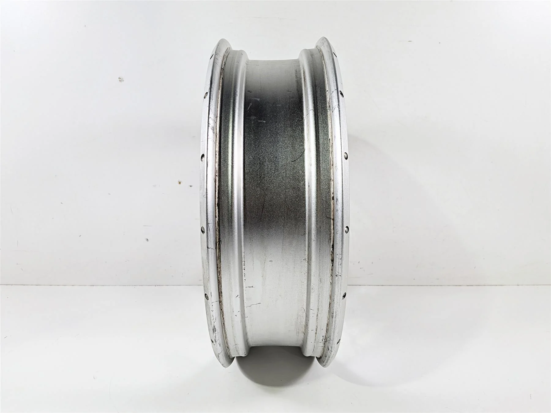 2016 BMW R1200 GS K50 17x4.5 Spoke Rear Wheel Rim 36318526651 36318526904 - Image 2