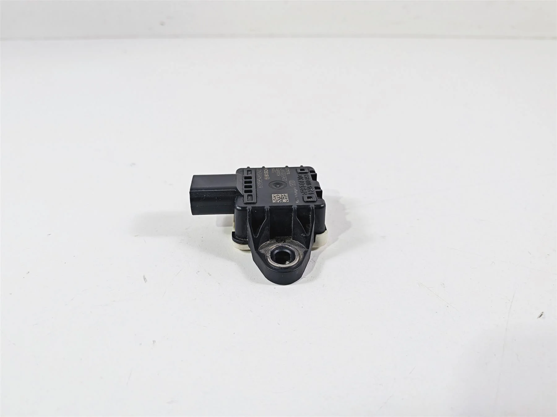 2016 BMW R1200 GS K50 Bosch Speed Sensor 61358546524 - Image 3