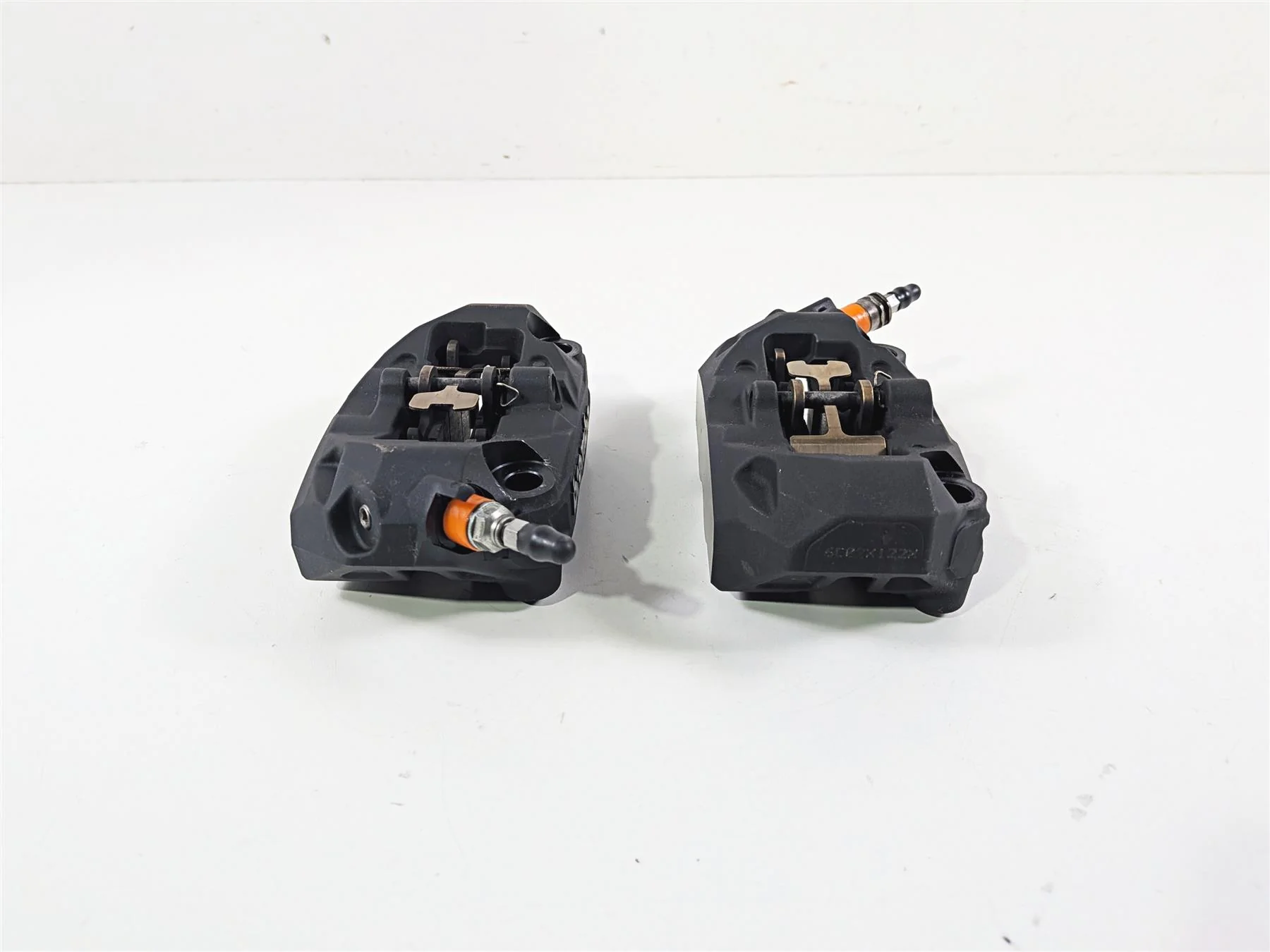 2016 BMW R1200 GS K50 Front Brake Caliper Set 100mm 34118556205 34118556206 - Image 2