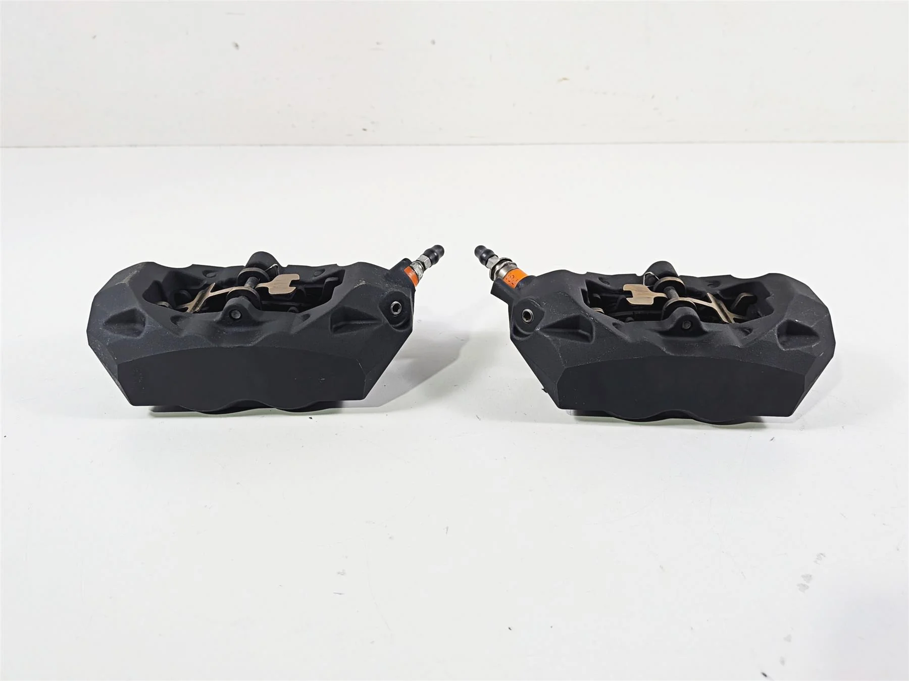 2016 BMW R1200 GS K50 Front Brake Caliper Set 100mm 34118556205 34118556206 - Image 3