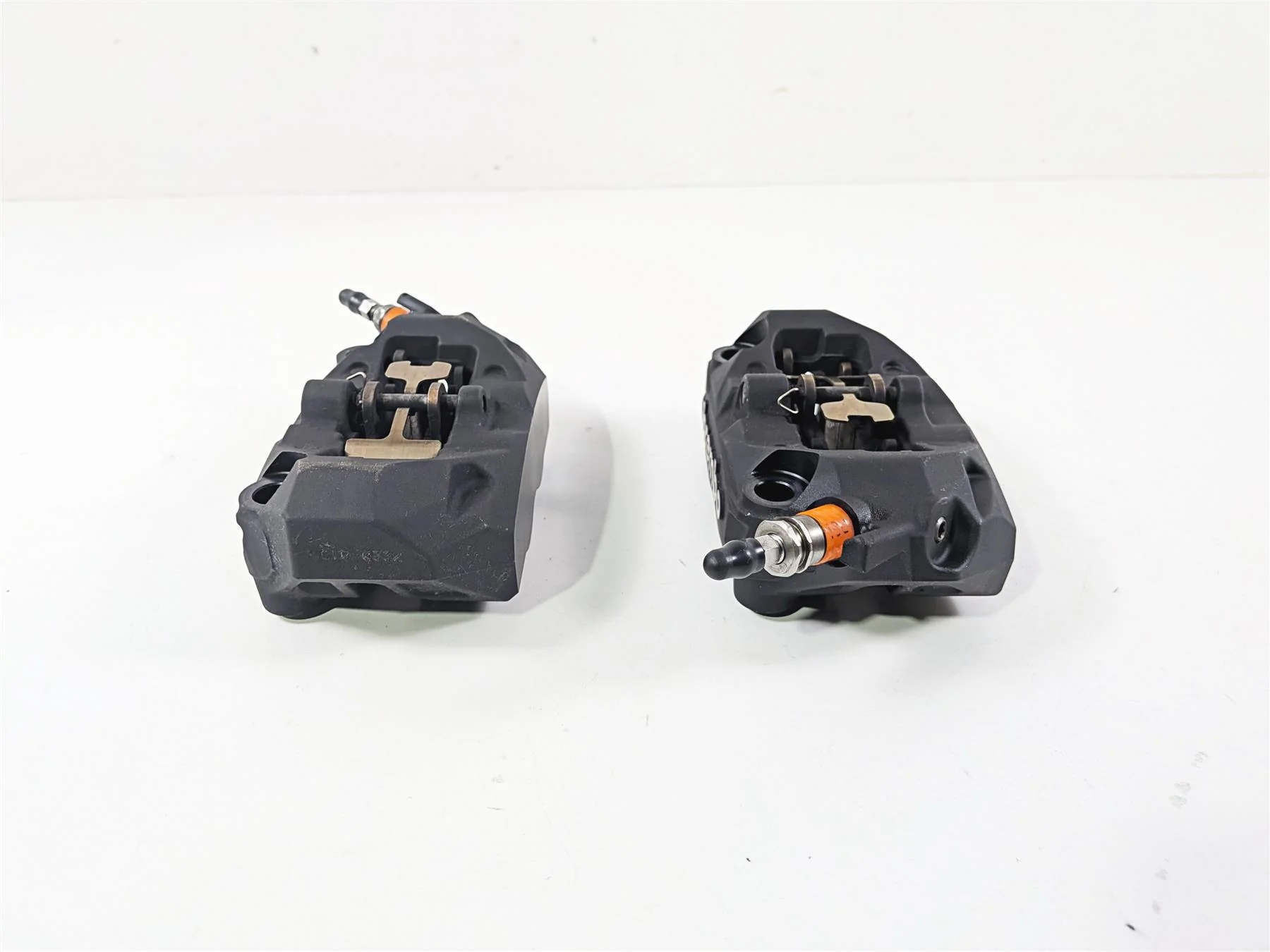 2016 BMW R1200 GS K50 Front Brake Caliper Set 100mm 34118556205 34118556206 - Image 4