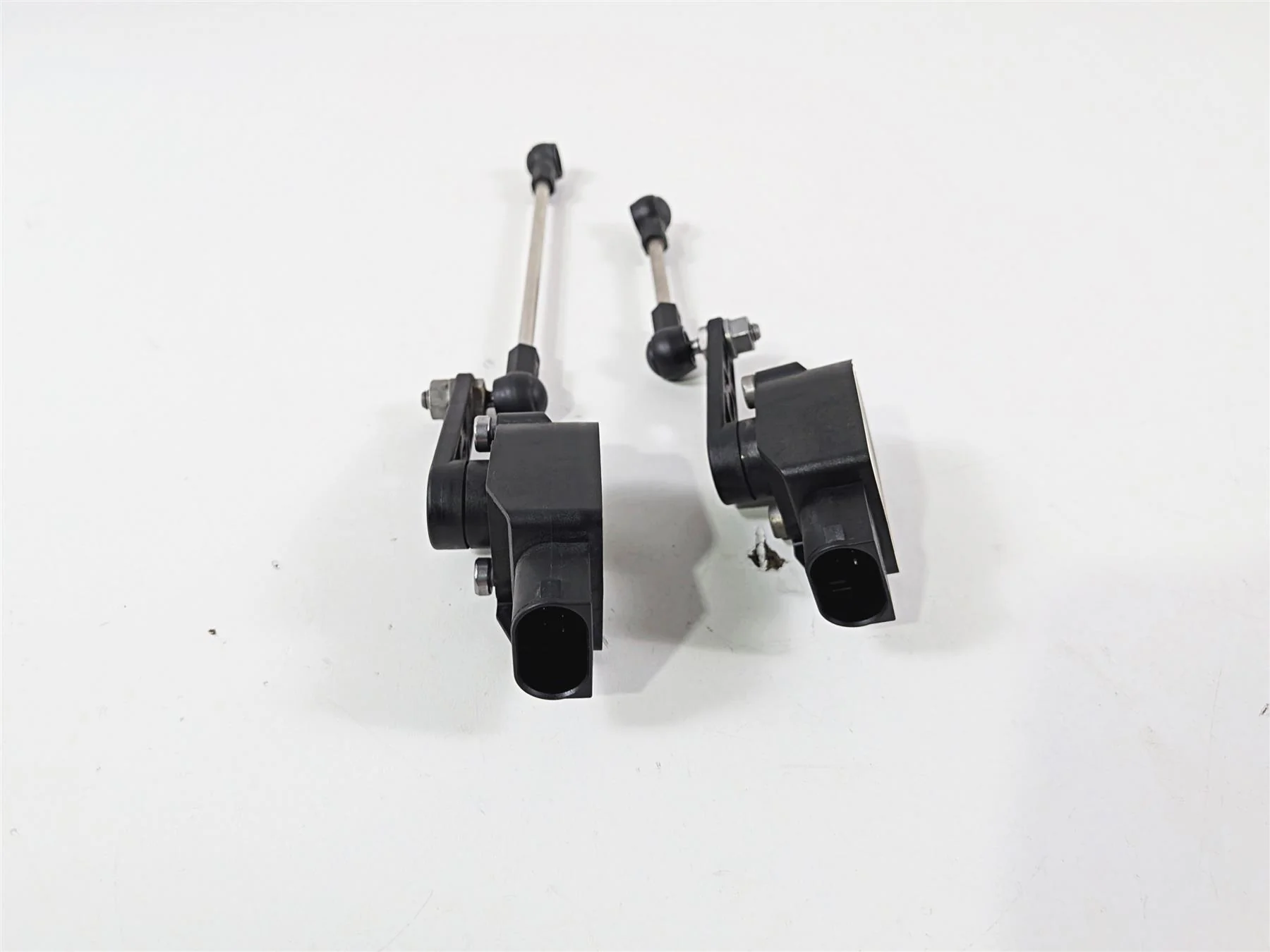 2016 BMW R1200 GS K50 Front Rear Leveling Sensor Set 37146870000 - Image 3
