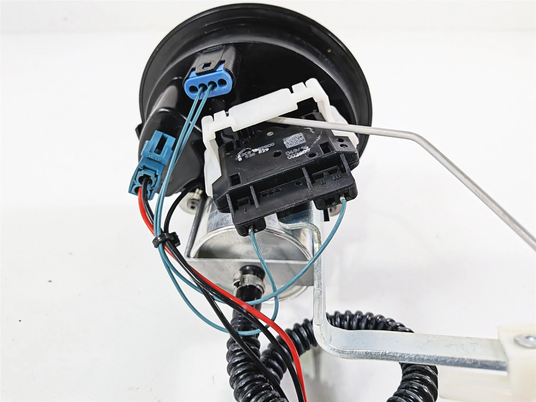 2016 BMW R1200 GS K50 Fuel Gas Petrol Pump - Tested 16148521488 - Image 6