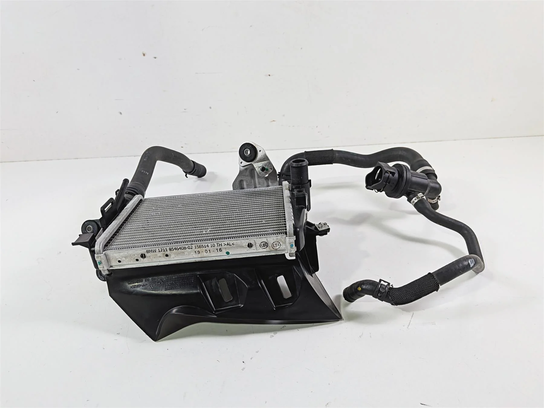 2016 BMW R1200 GS K50 Left Radiator + Thermostat & Cover 17118546408 - Image 2