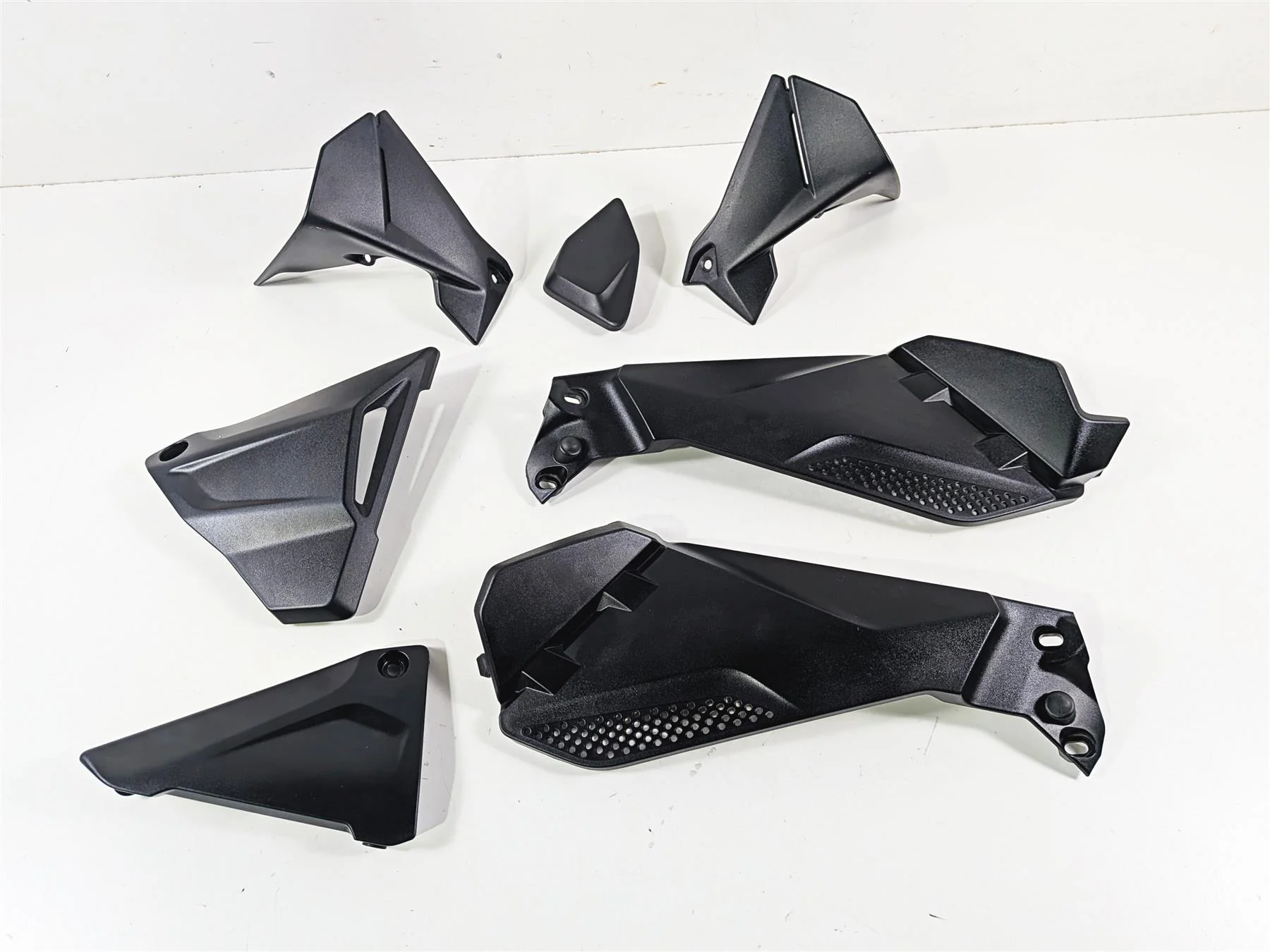 2016 BMW R1200 GS K50 Plastic Cover Infill Fairing Set 46638528675 46638528676