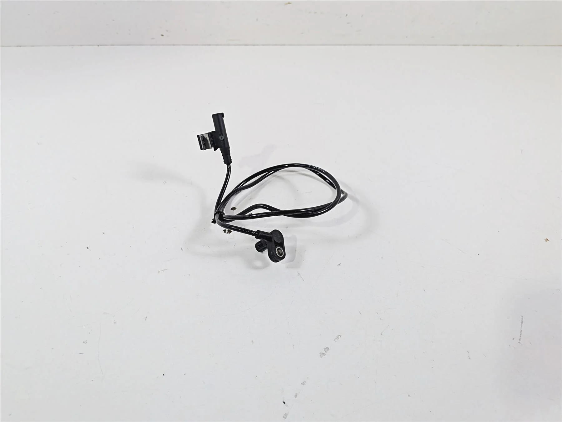 2016 BMW R1200 GS K50 Rear Abs Brake Wheel Speed Sensor 34528551611 - Image 2