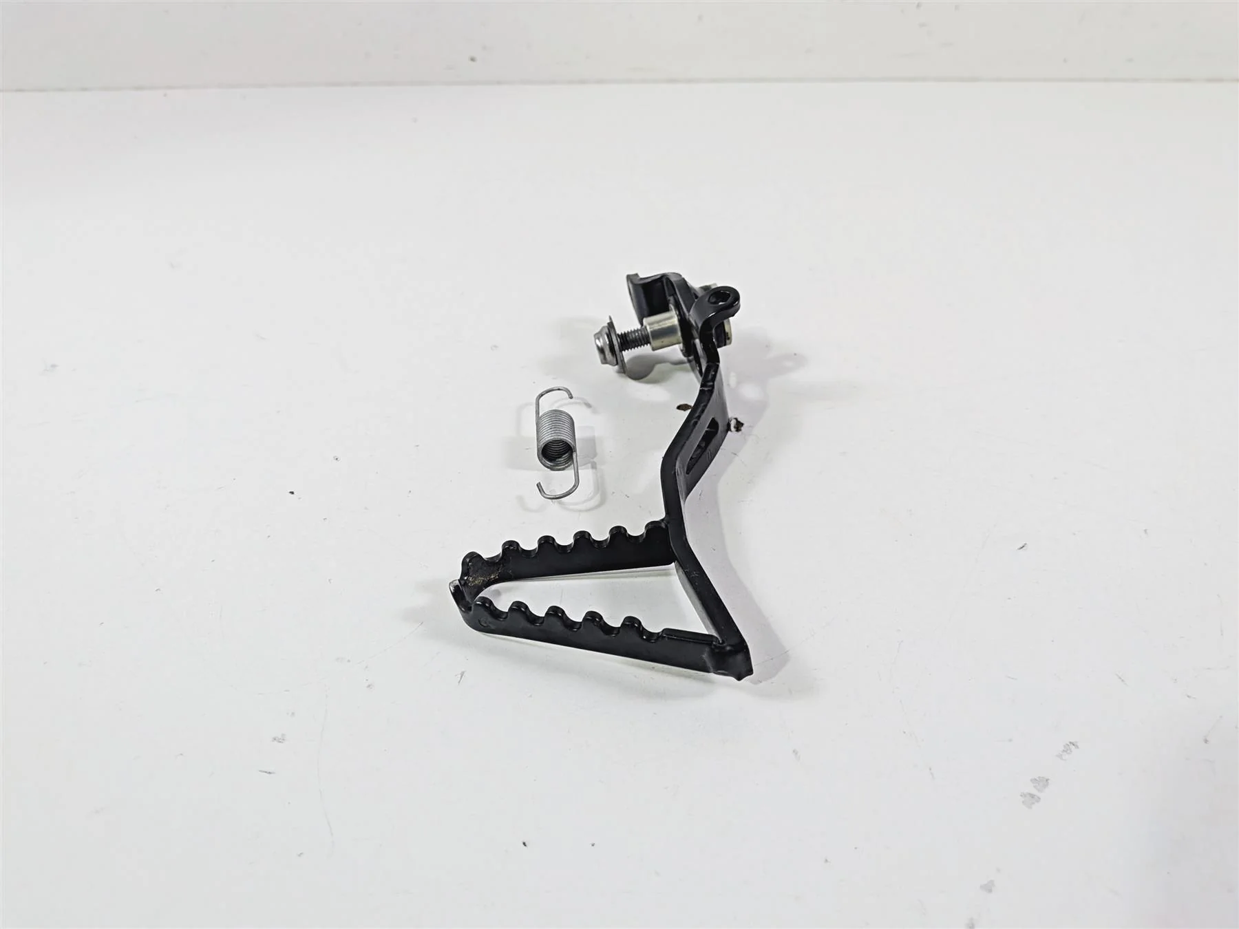 2016 BMW R1200 GS K50 Rear Brake Lever Pedal 35218530611 - Image 2
