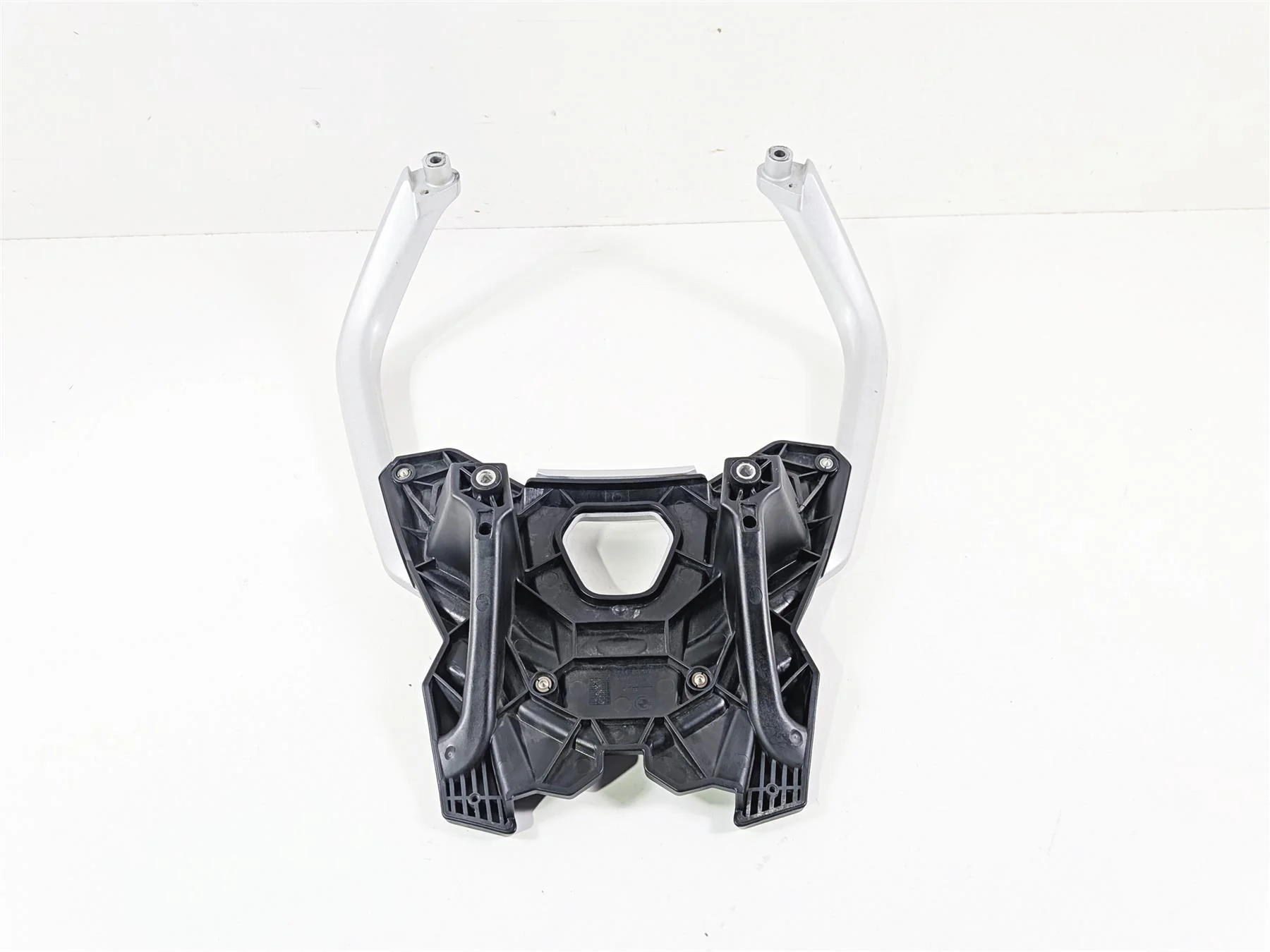 2016 BMW R1200 GS K50 Rear Passenger Grab Handlebar & Rack 46548536955 - Image 4