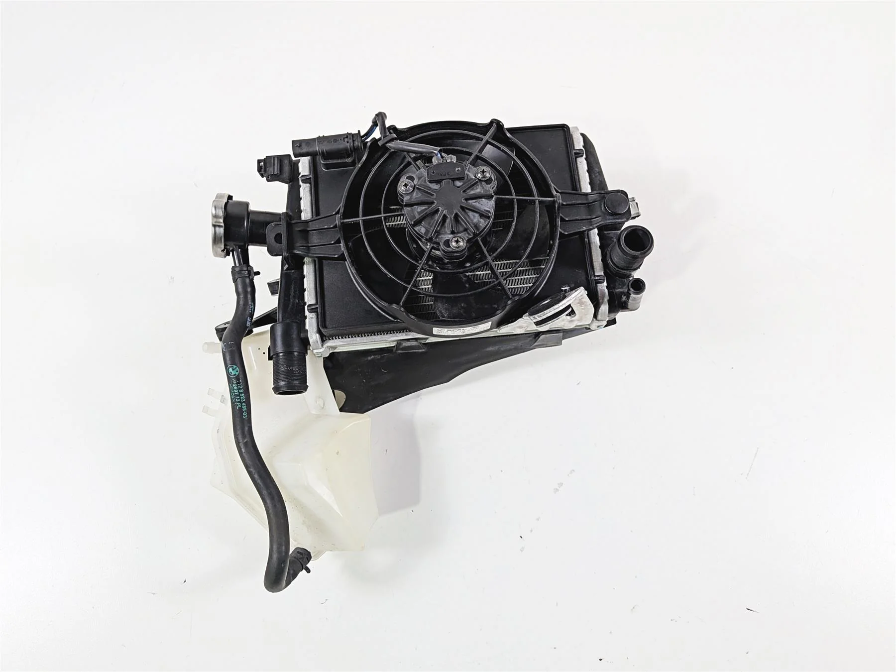 2016 BMW R1200 GS K50 Right Radiator + Reservoir Fan & Cover 17118546416