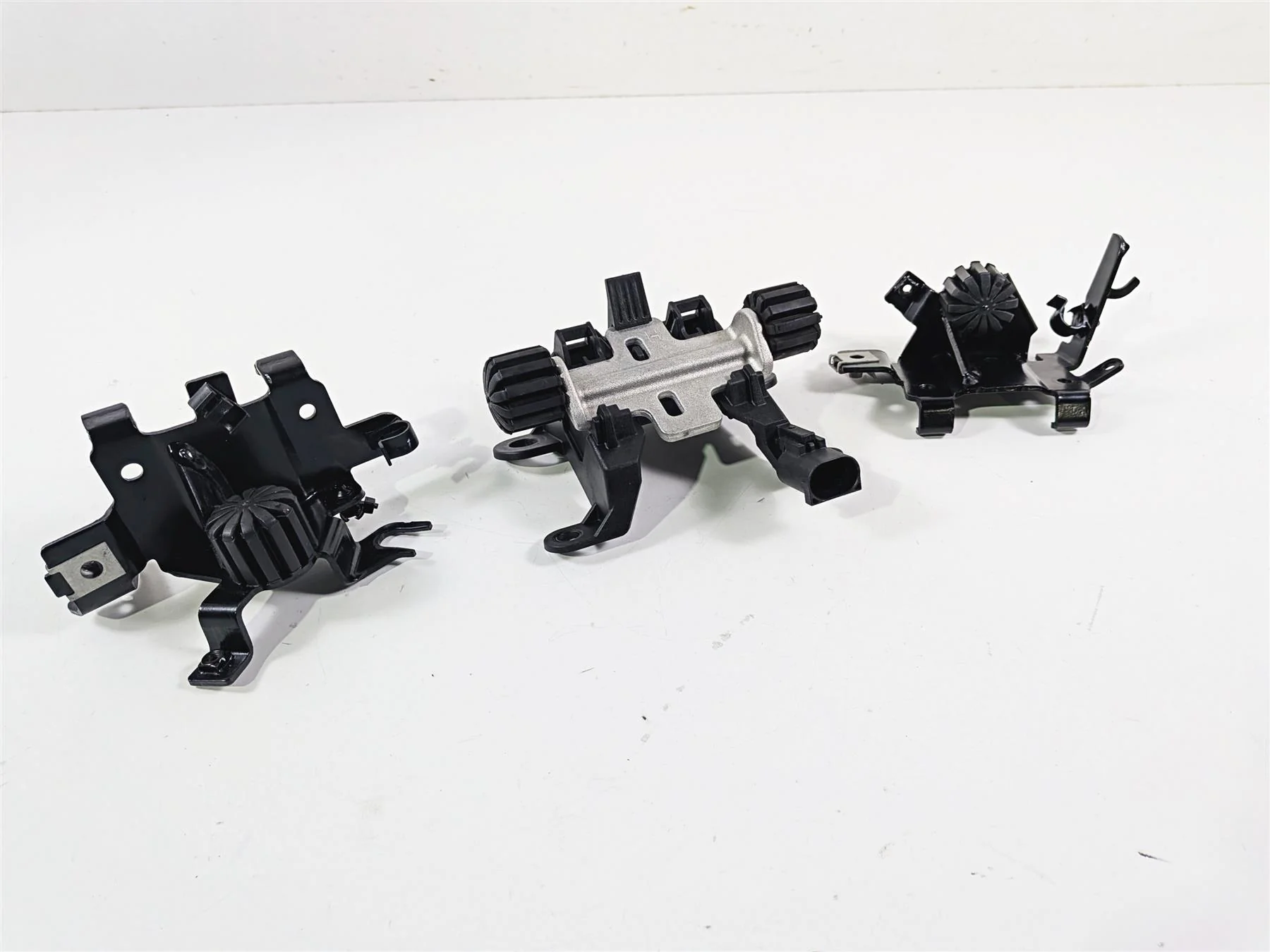2016 BMW R1200 GS K50 Seat Height Adjuster Set 52538532741 52538532742 - Image 12