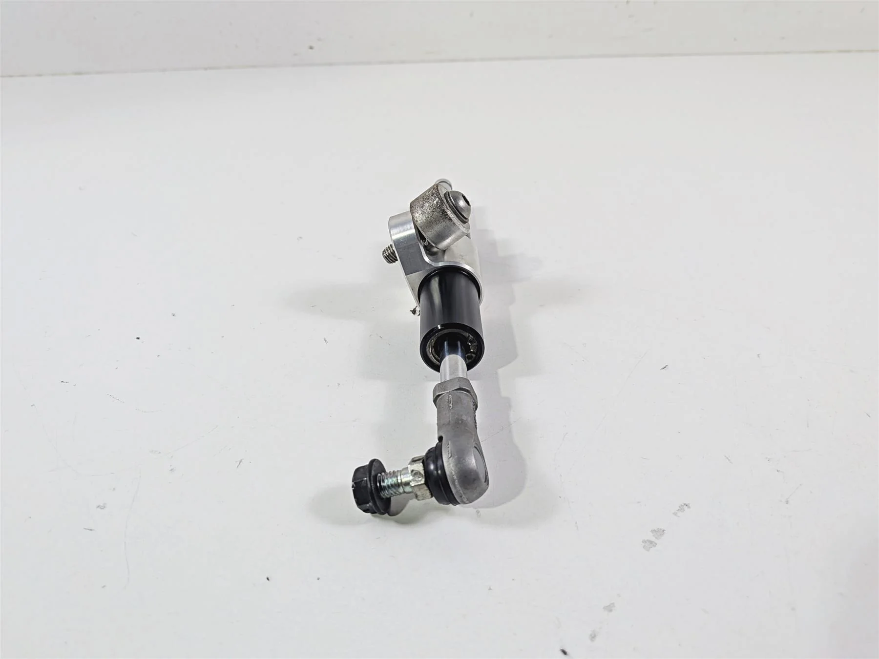 2016 BMW R1200 GS K50 Steering Damper & Mounts 32768549363 - Image 3