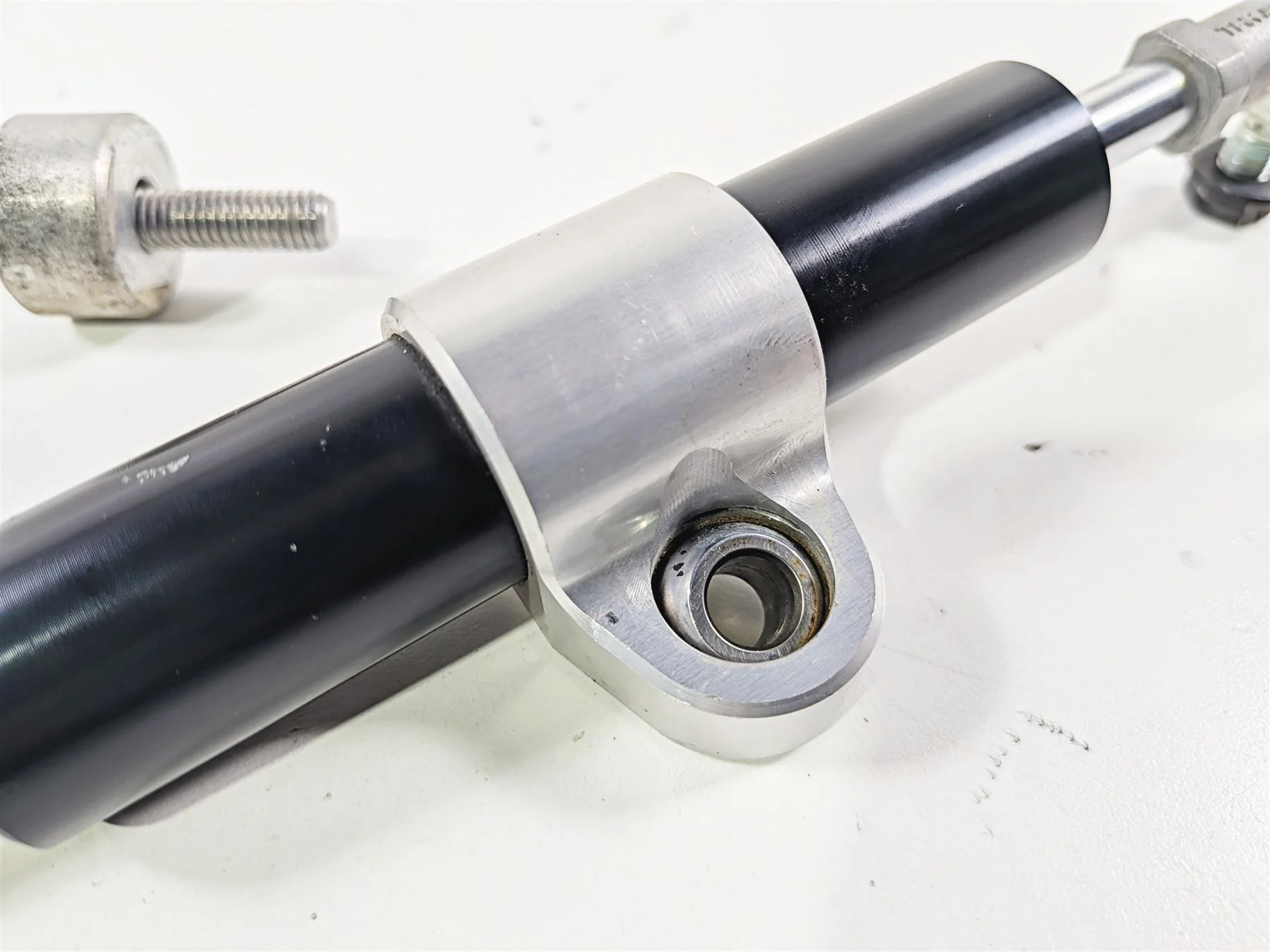 2016 BMW R1200 GS K50 Steering Damper & Mounts 32768549363 - Image 8