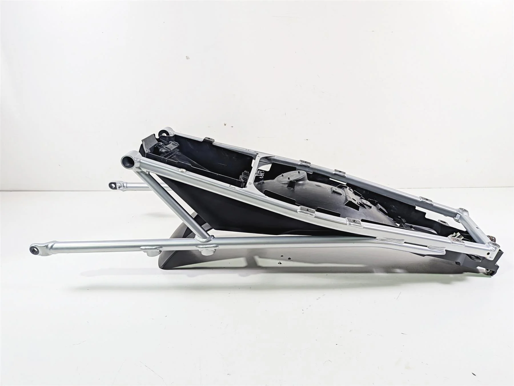 2016 BMW R1200 GS K50 Subframe & Inner Fender 46518354222