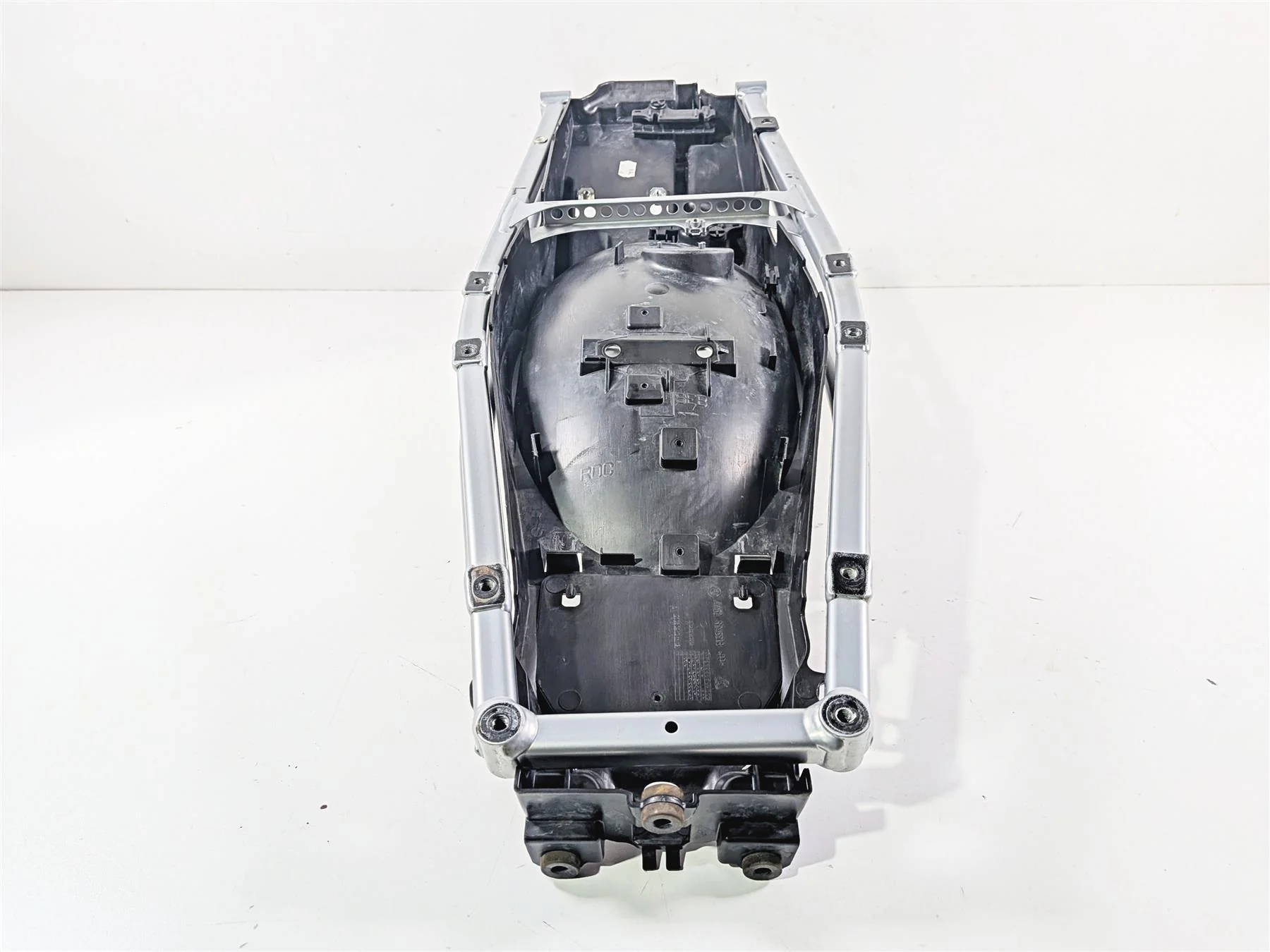2016 BMW R1200 GS K50 Subframe & Inner Fender 46518354222 - Image 4