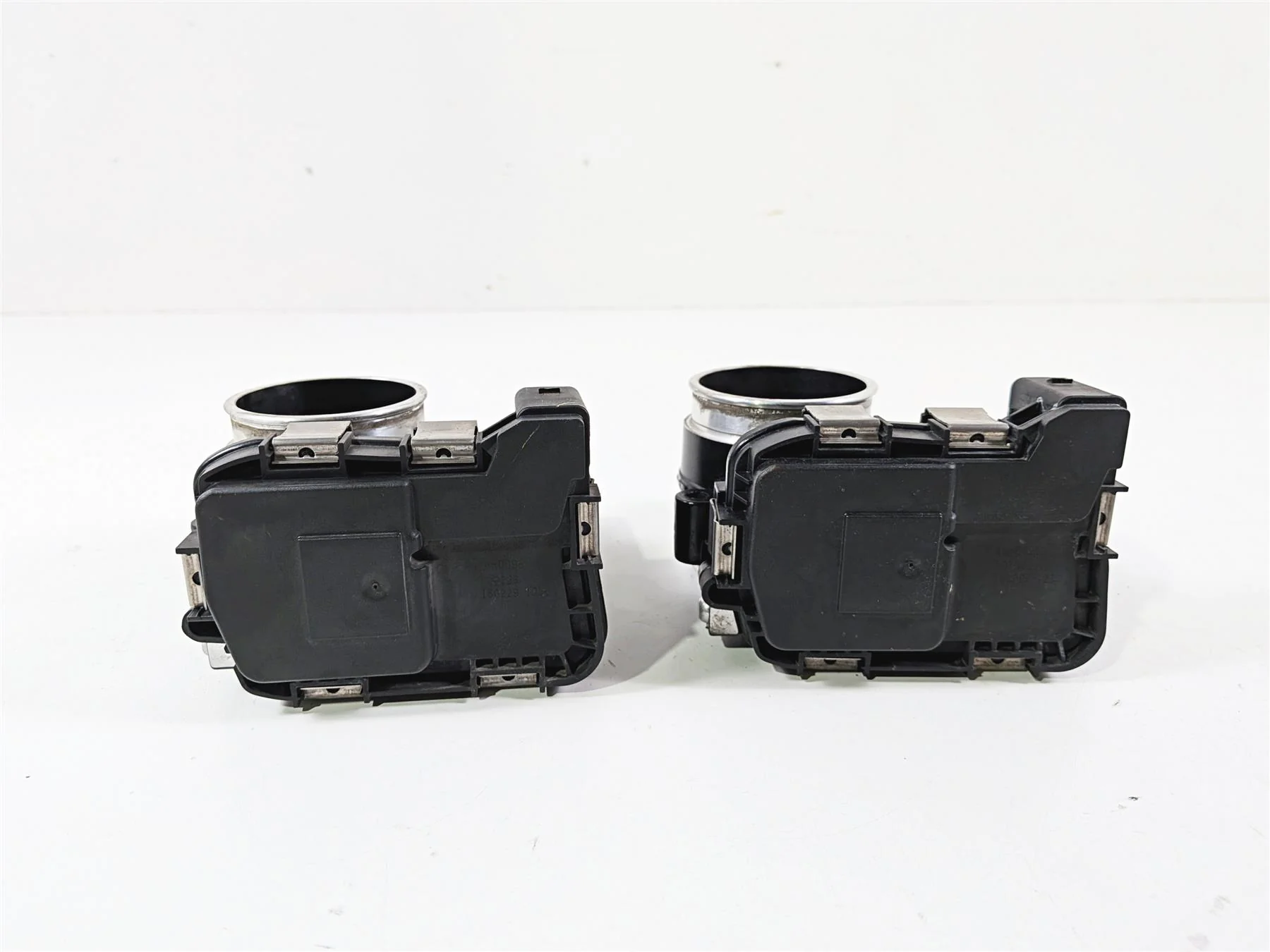 2016 BMW R1200 GS K50 Throttle Body Bodies Fuel Injection Set 13548564959 - Image 3
