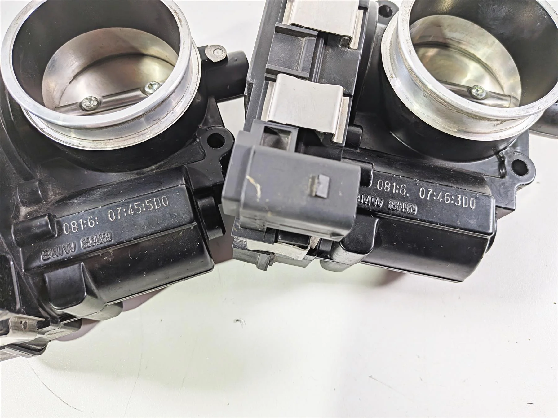 2016 BMW R1200 GS K50 Throttle Body Bodies Fuel Injection Set 13548564959 - Image 7