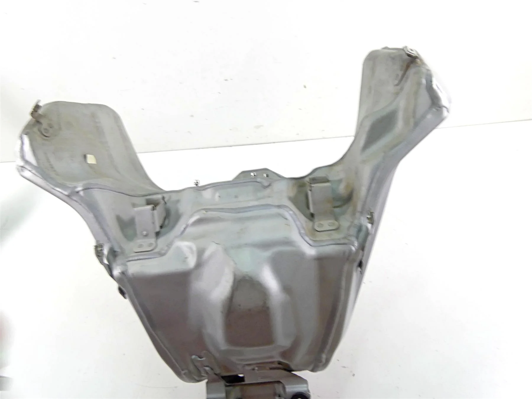 2016 BMW R1200GS Adv K51 Fuel Gas Petrol Tank - No Dents 16118536188 - Image 10