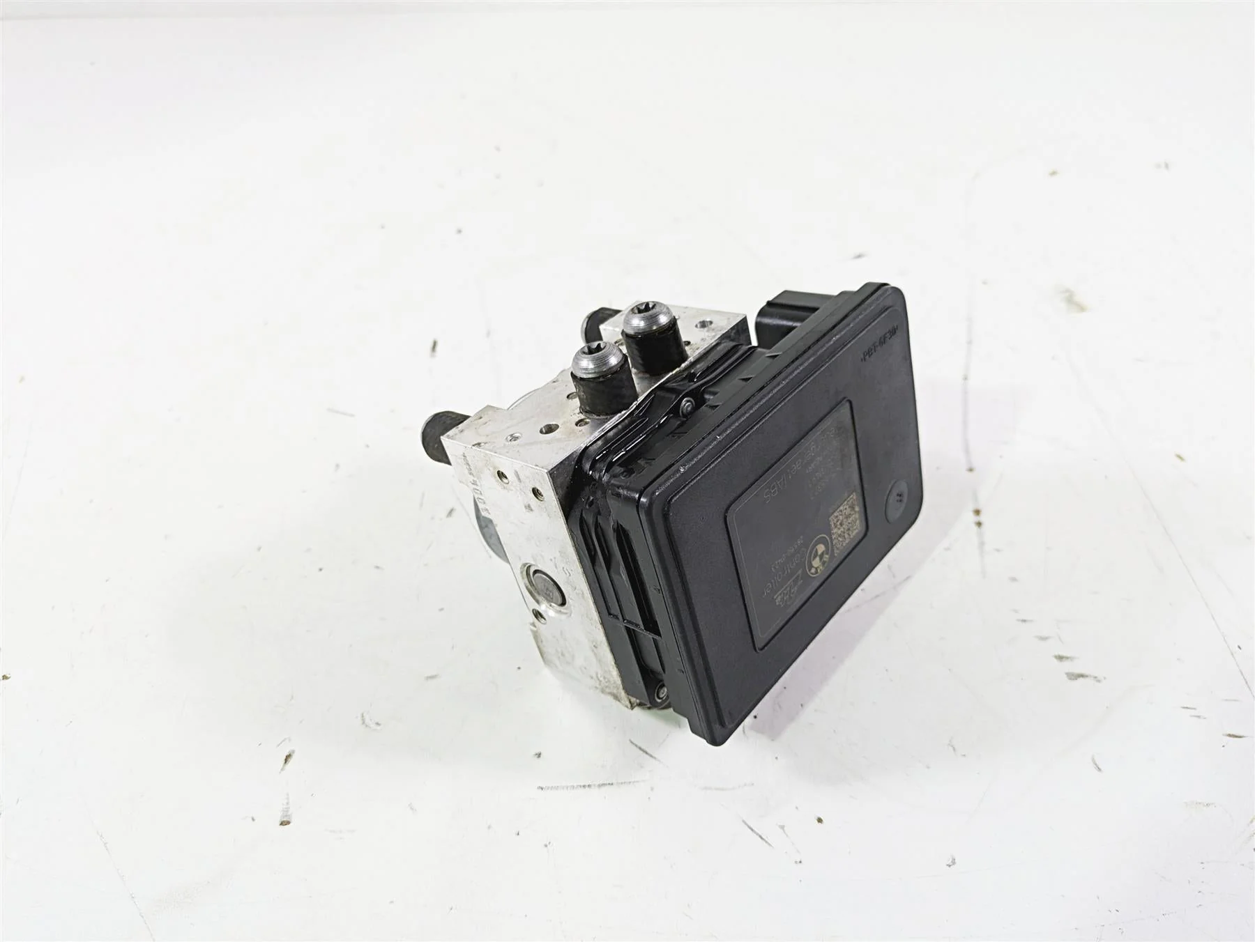 2016  BMW R1200GS GSW K50 Abs Brake Pump Module 8561704 - Image 11