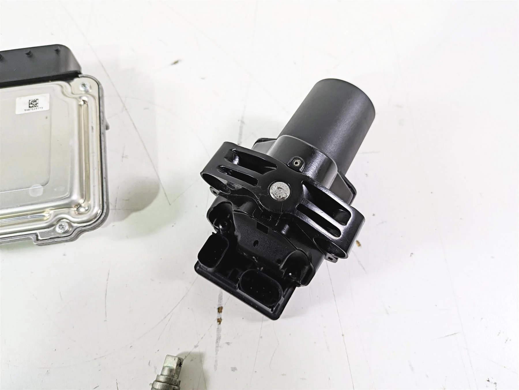 2016  BMW R1200GS GSW K50 Cdi Ecm Ignition Handsfree Switch Key Lock Set 8552934 - Image 10