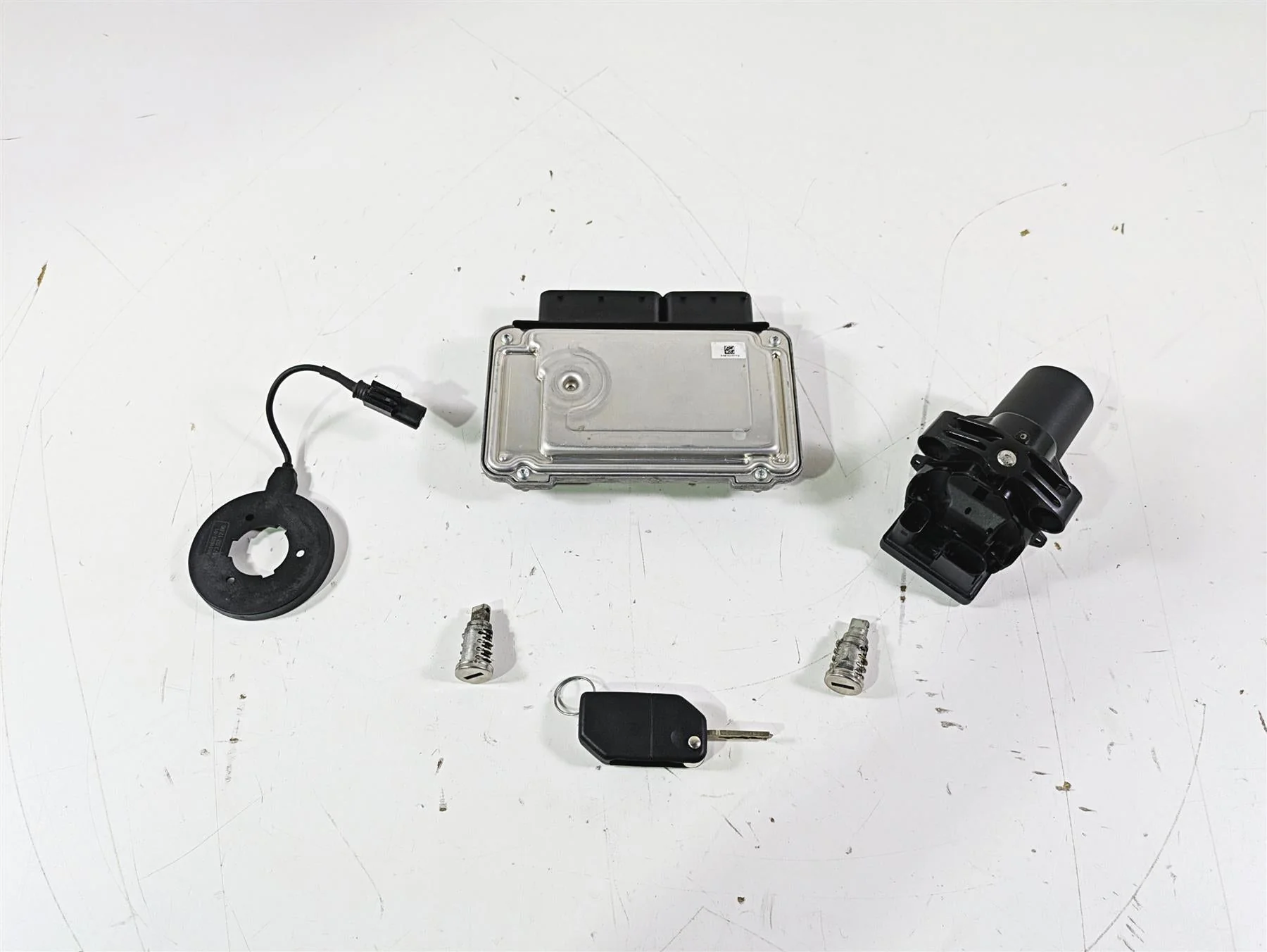 2016  BMW R1200GS GSW K50 Cdi Ecm Ignition Handsfree Switch Key Lock Set 8552934 - Image 9