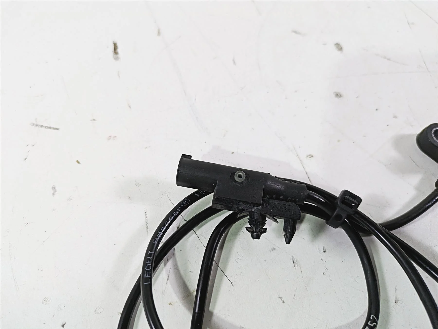 2016  BMW R1200GS GSW K50 Front Abs Brake Wheel Speed Sensor 34528551611 - Image 7