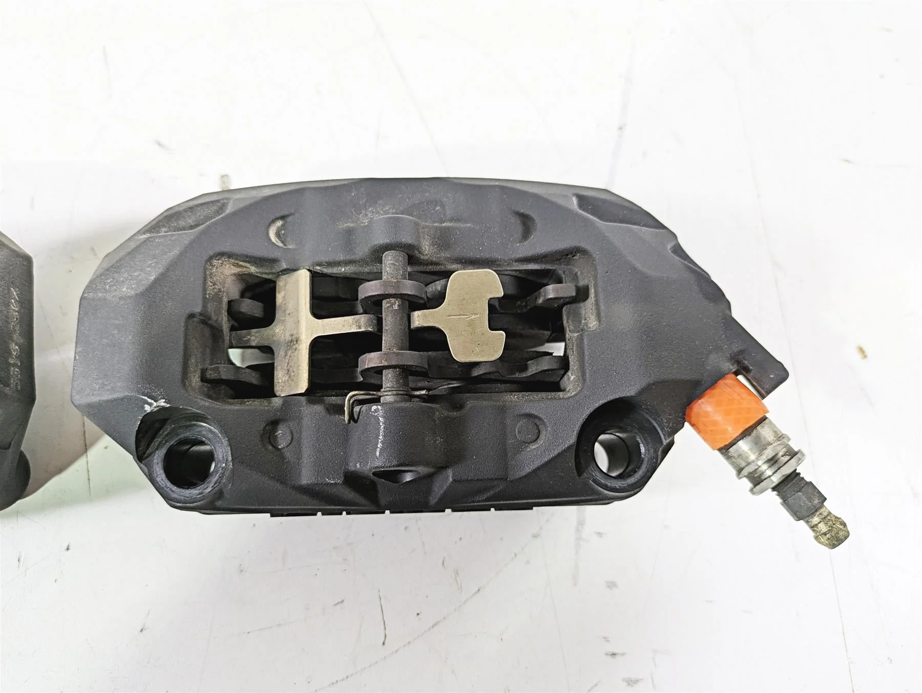 2016  BMW R1200GS GSW K50 Front Brake Caliper Set 100mm 34118556205 34118556206 - Image 5