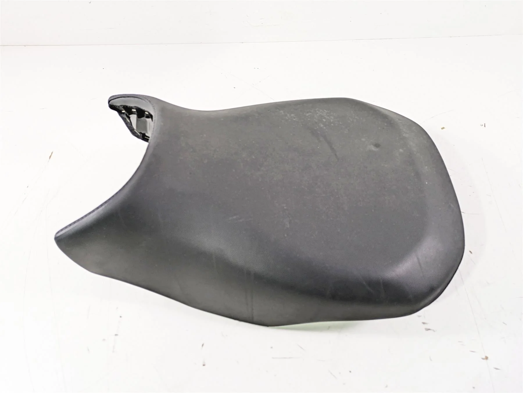 2016  BMW R1200GS GSW K50 Front Seat Saddle Standard Height 52538532737