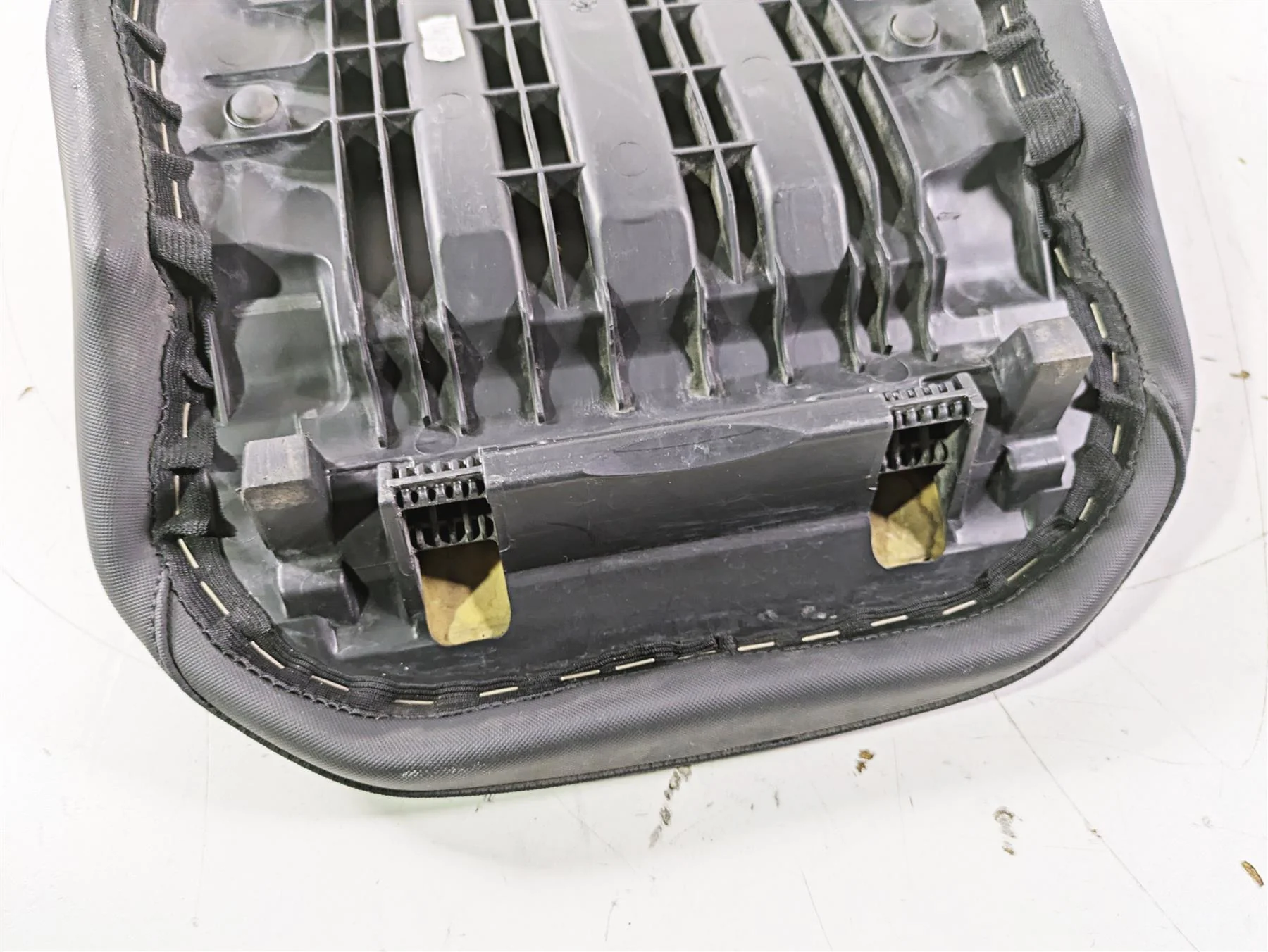 2016  BMW R1200GS GSW K50 Front Seat Saddle Standard Height 52538532737 - Image 11