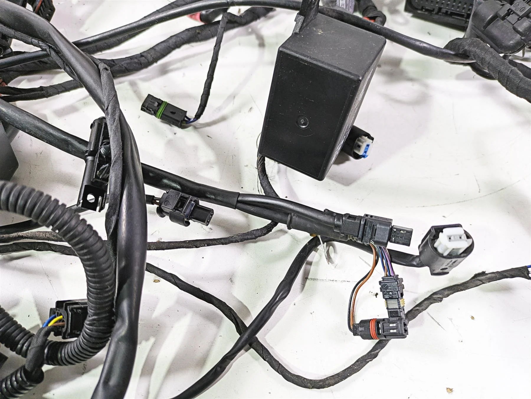 2016  BMW R1200GS GSW K50 Main & Engine Wiring Harness -No Cuts 61118562116 - Image 9