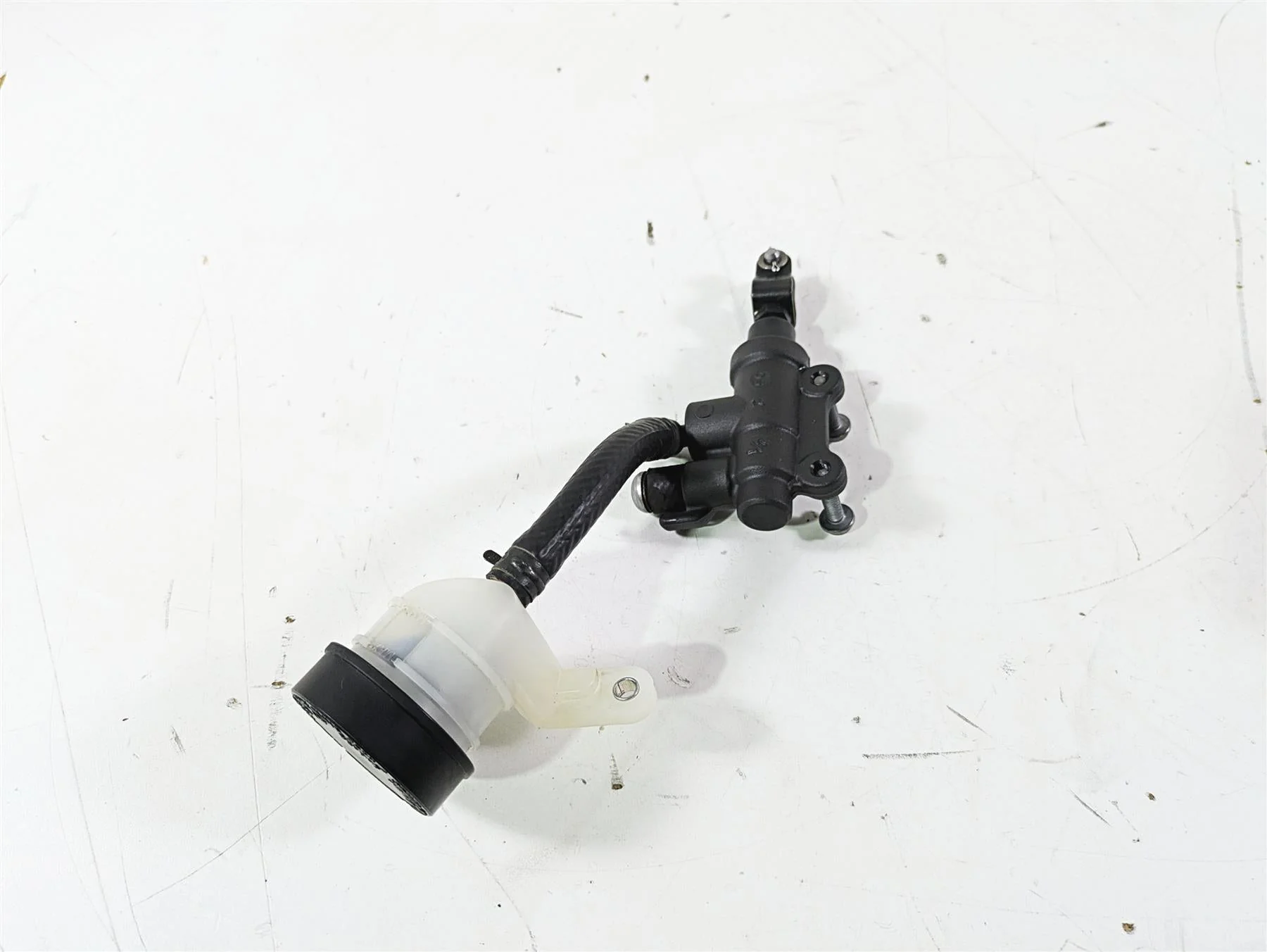 2016  BMW R1200GS GSW K50 Rear Brake Master Cylinder 1/2" Nissin 34318522398 - Image 4