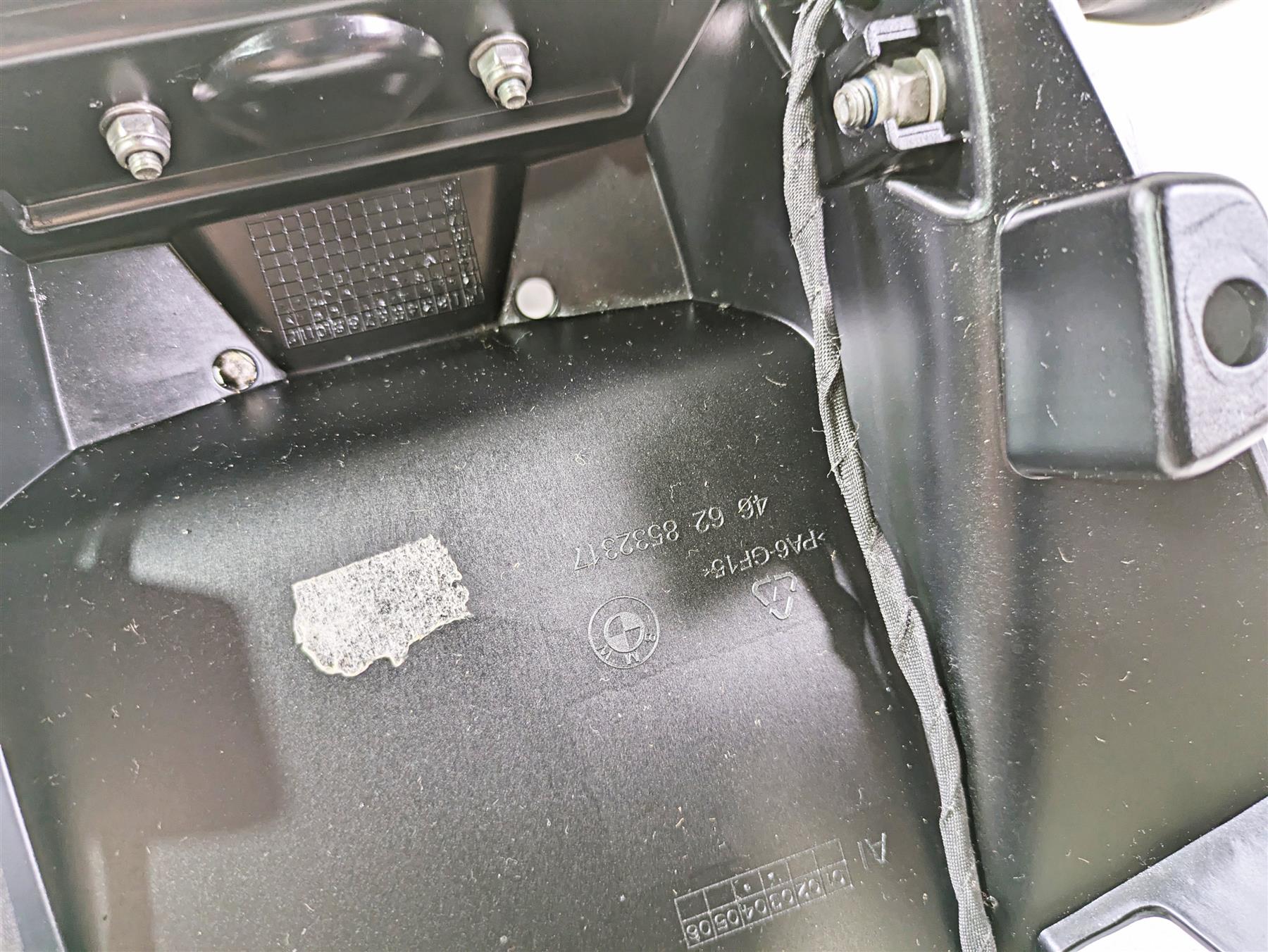 2016  BMW R1200GS GSW K50 Rear Plate Holder Turn Signal Set 63138534353 - Image 9
