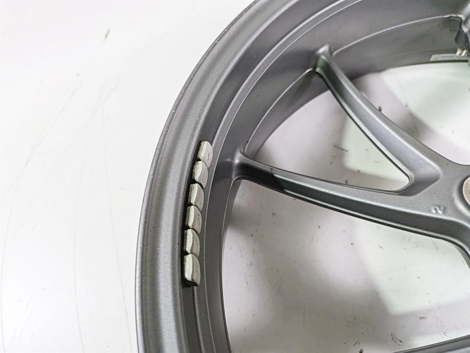 2016  BMW R1200GS GSW K50 Rear Wheel Rim 17x4.5 -Scratches 36318534190 - Image 5