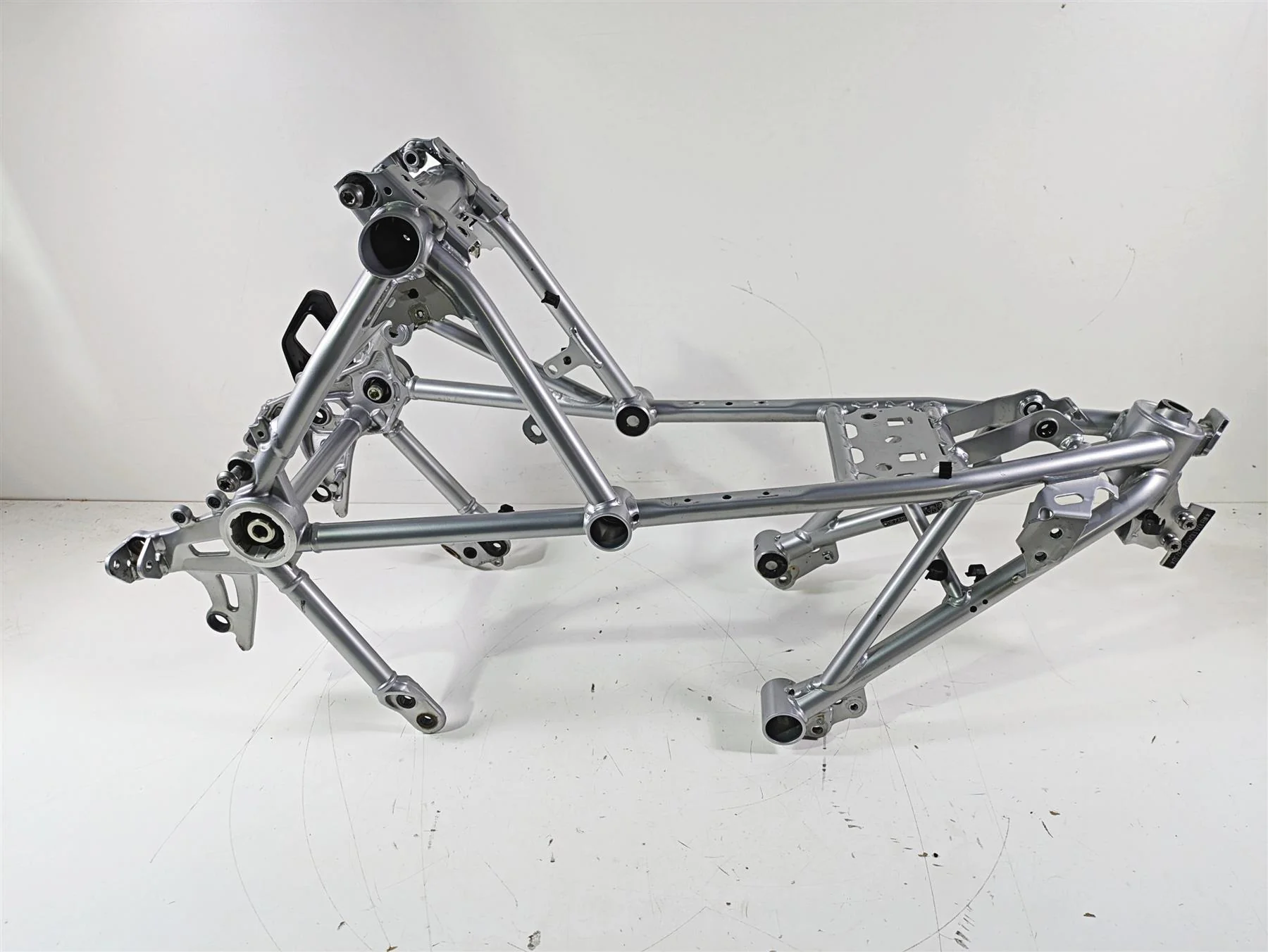 2016  BMW R1200GS GSW K50 Straight Main Silver Frame Chassis With Salvage Texas Title 46519444971